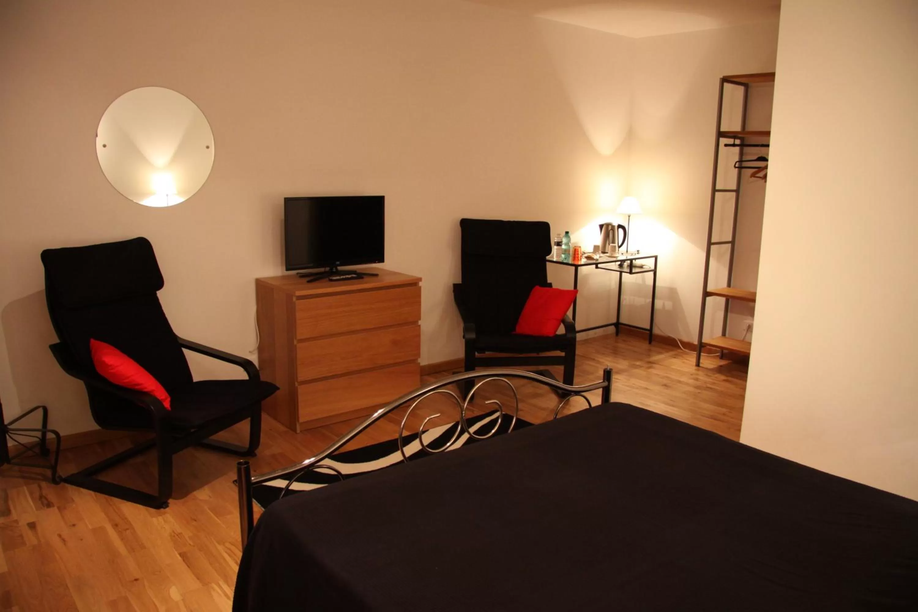 Bed in Hôtel Les Charmilles de Mormal