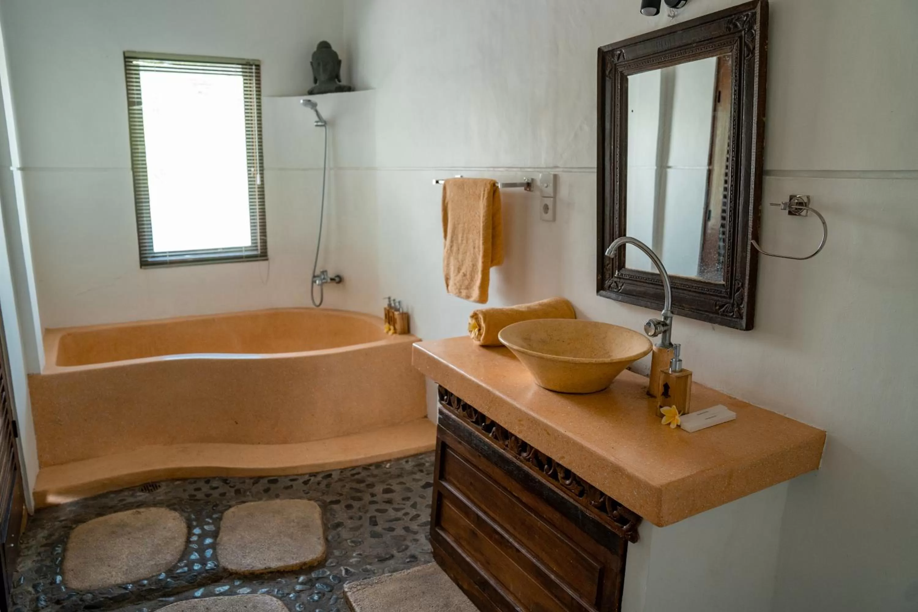 Bathroom in Gusde Tranquil Villas by EPS