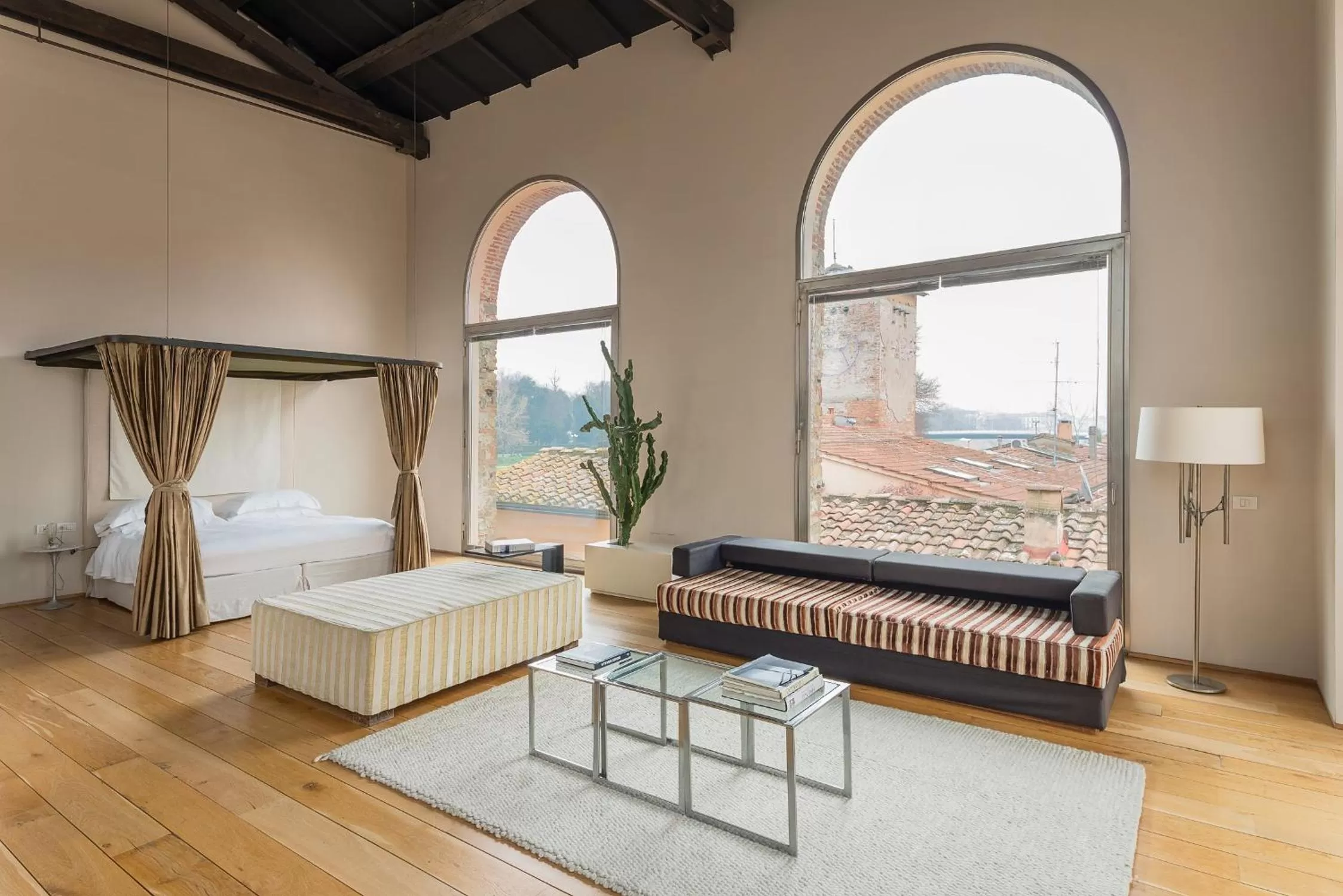 Living room, Bed in Riva Lofts Florence