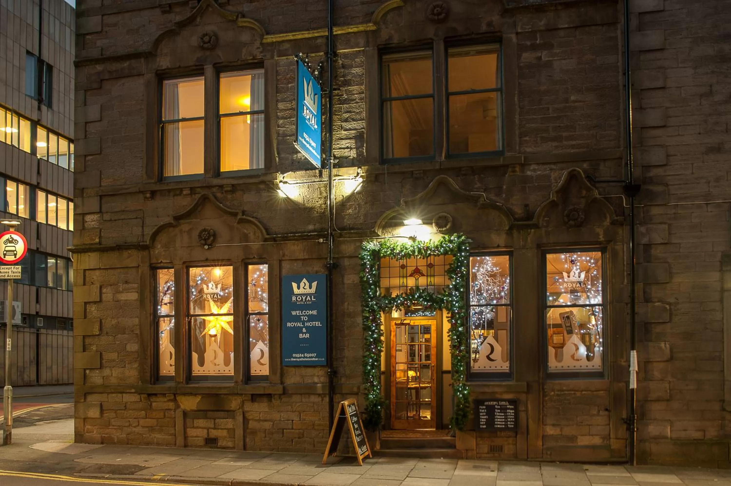 Facade/entrance in The Royal Hotel and Bar