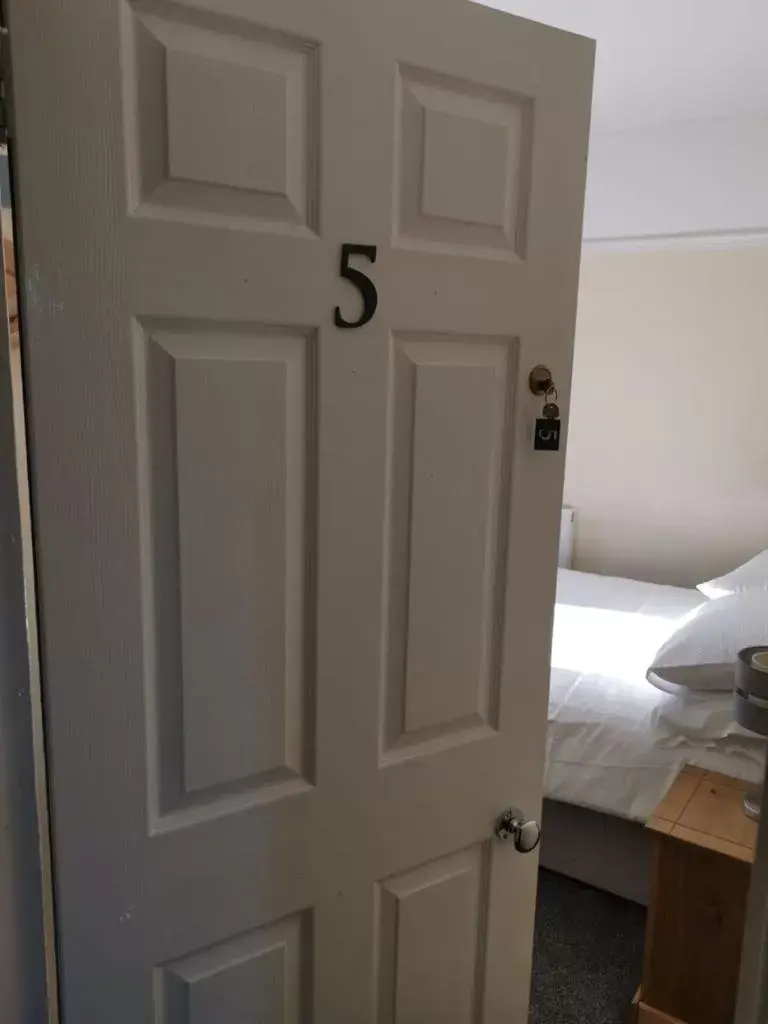 Double Room in Mairs Bed and Breakfast. Double Room in Mairs Bed and Breakfast.