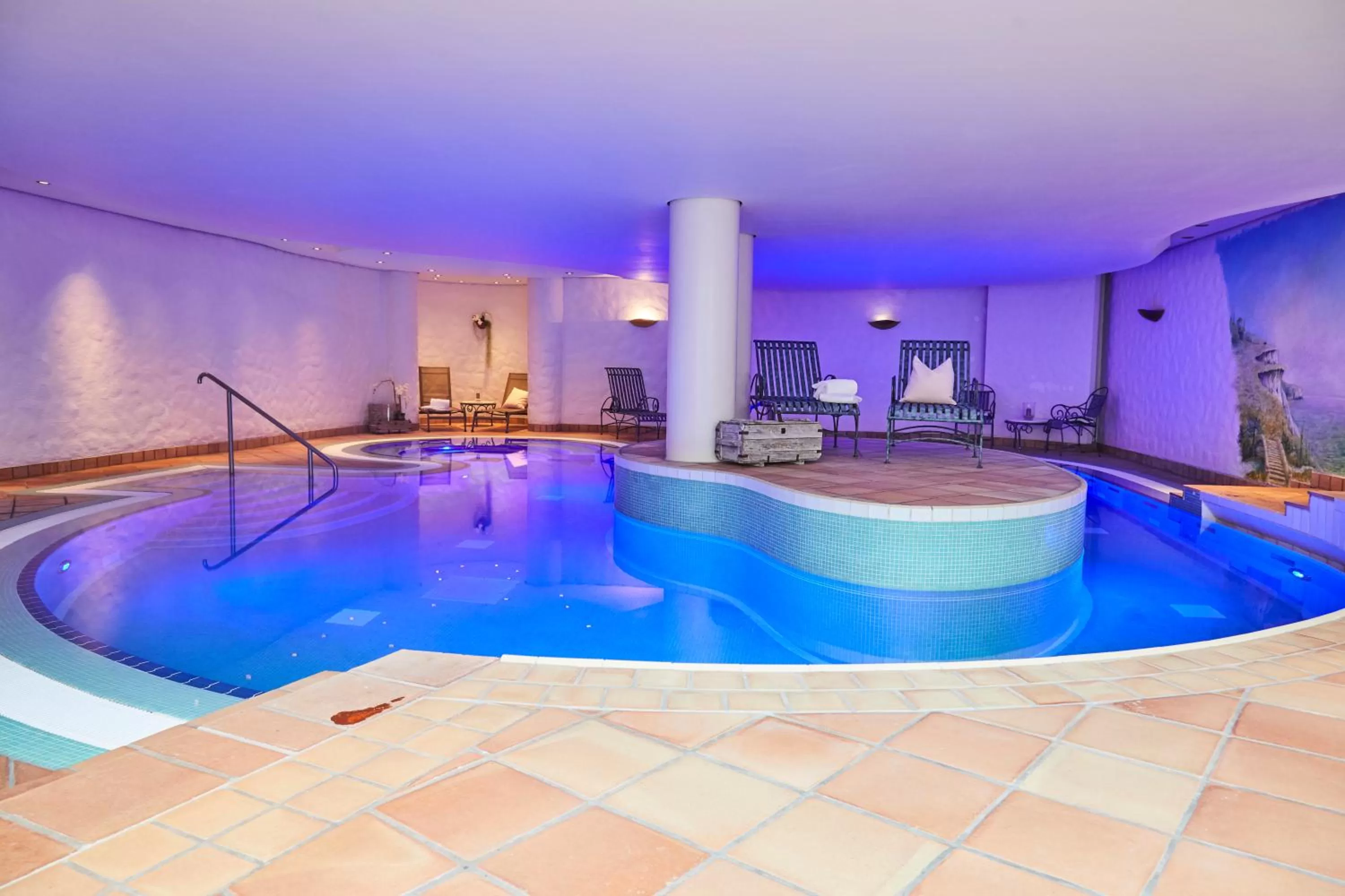 Pool view in Hotel Landhaus an de Dün