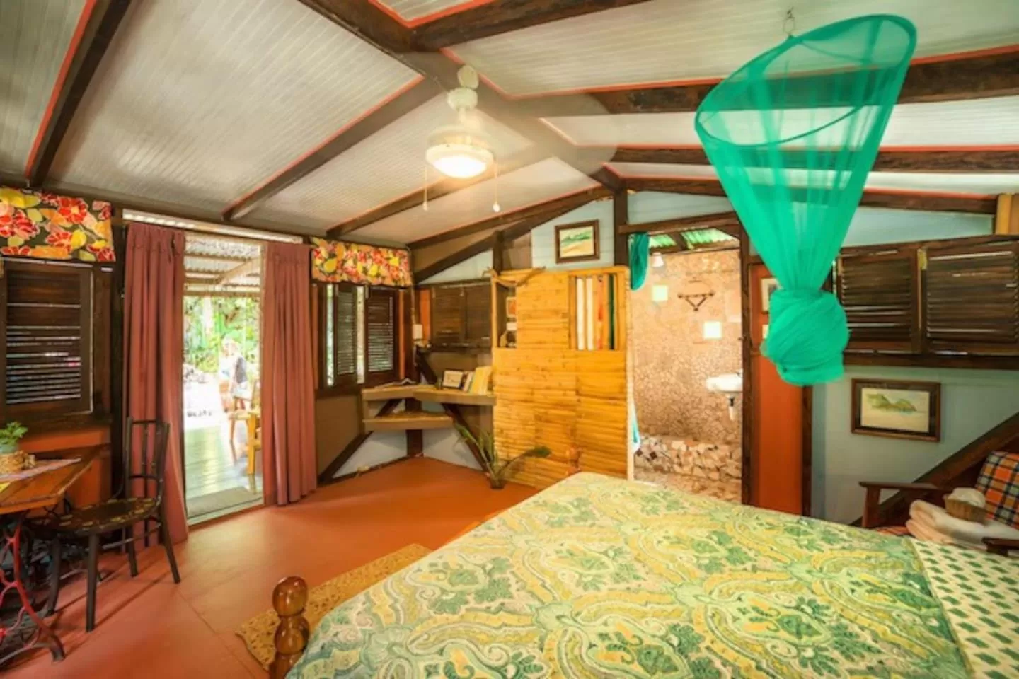Photo of the whole room in Cocoa Cottage