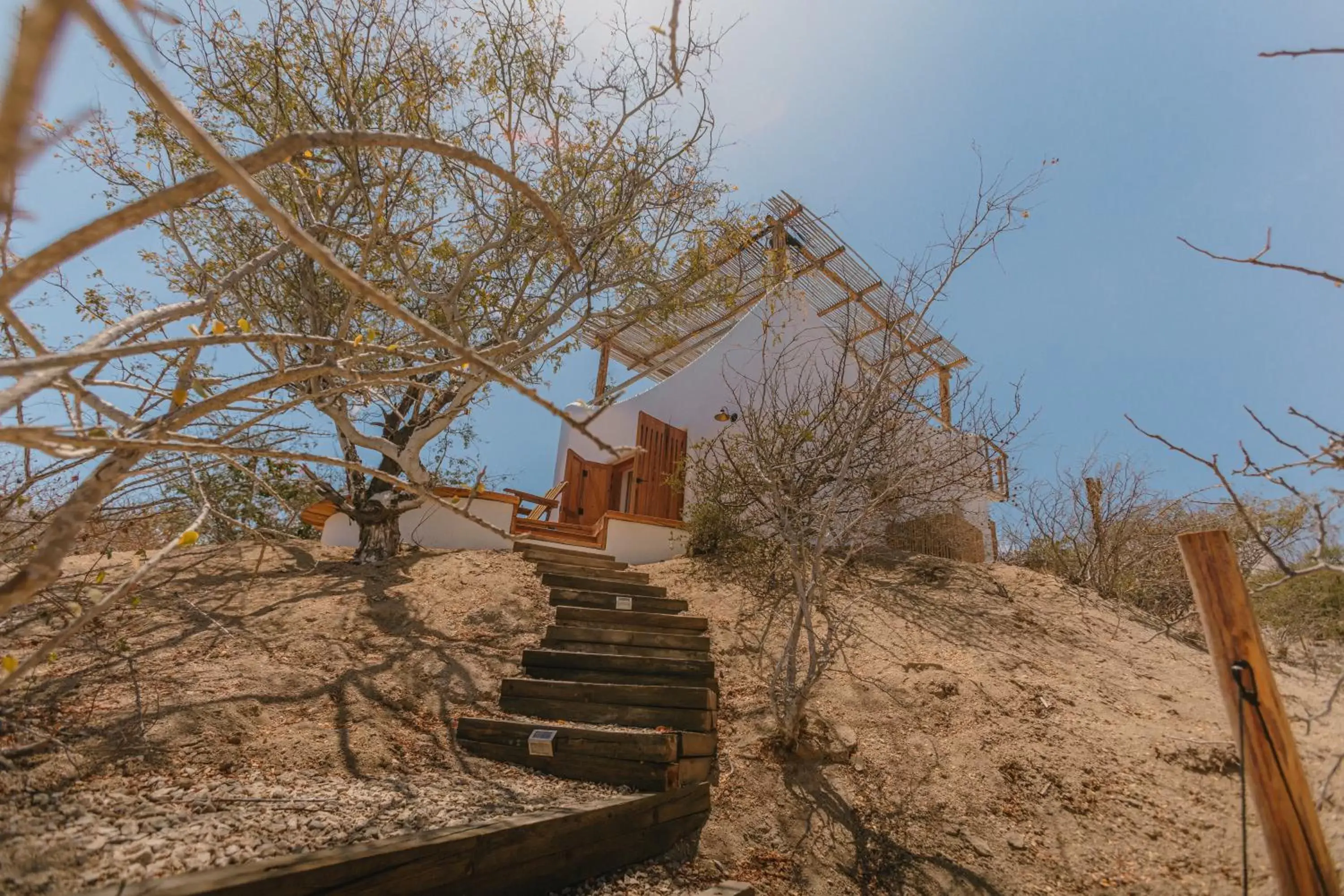 Deluxe Double Room with Balcony and Sea View in The White Lodge Deluxe Double Room with Balcony and Sea View in The White Lodge