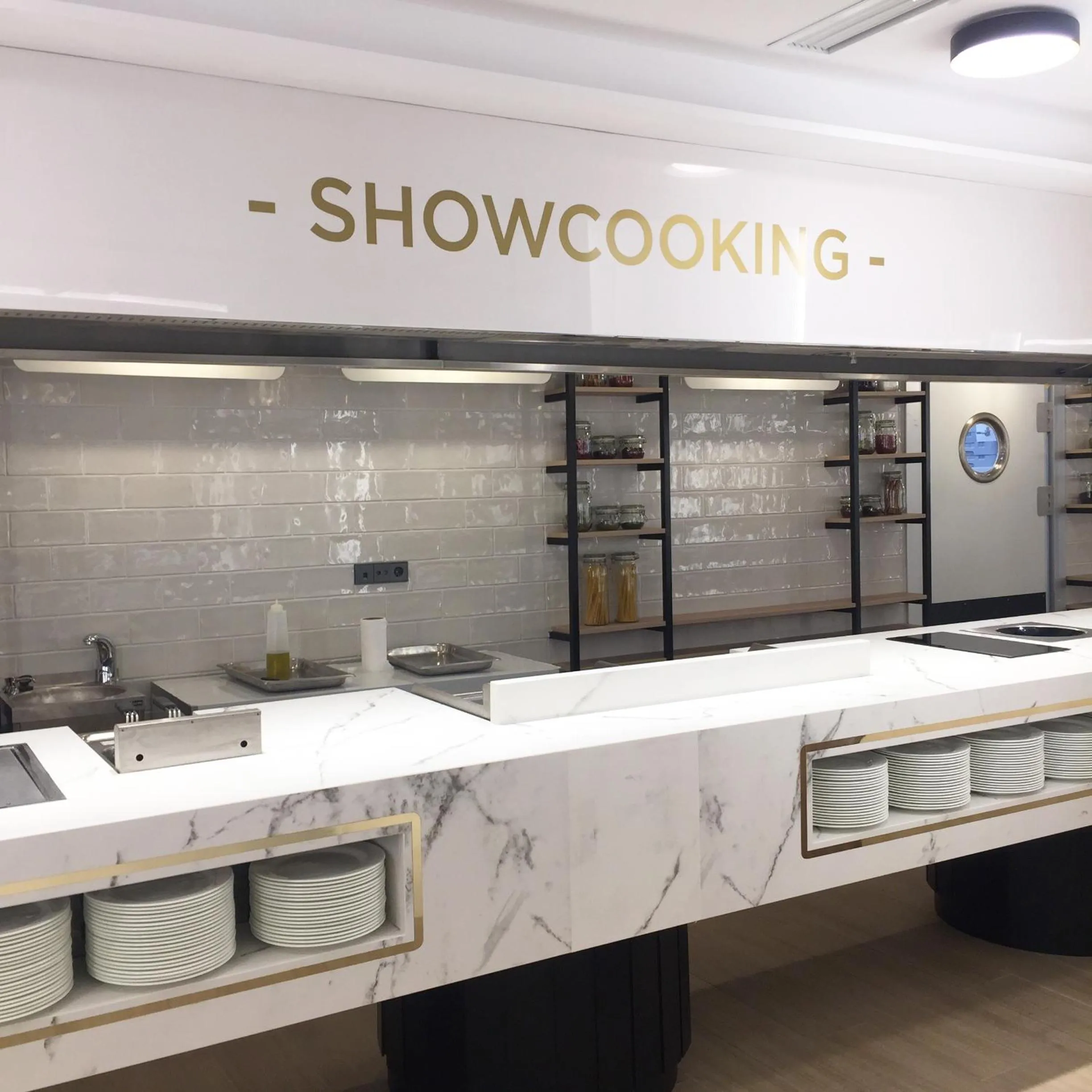 Restaurant/places to eat in Hotel Presidente 4 sup