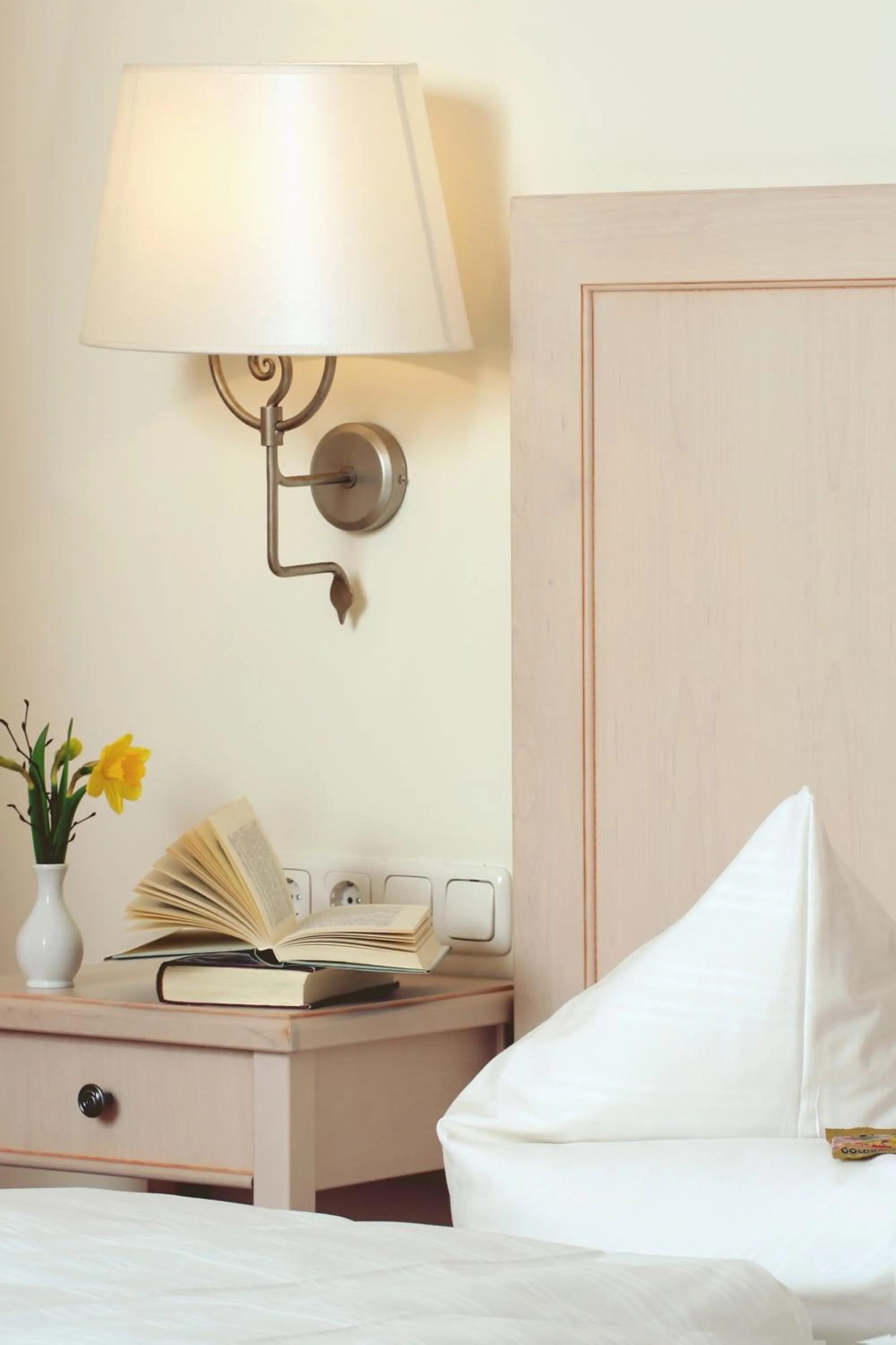 Decorative detail, Bed in Villa Arborea