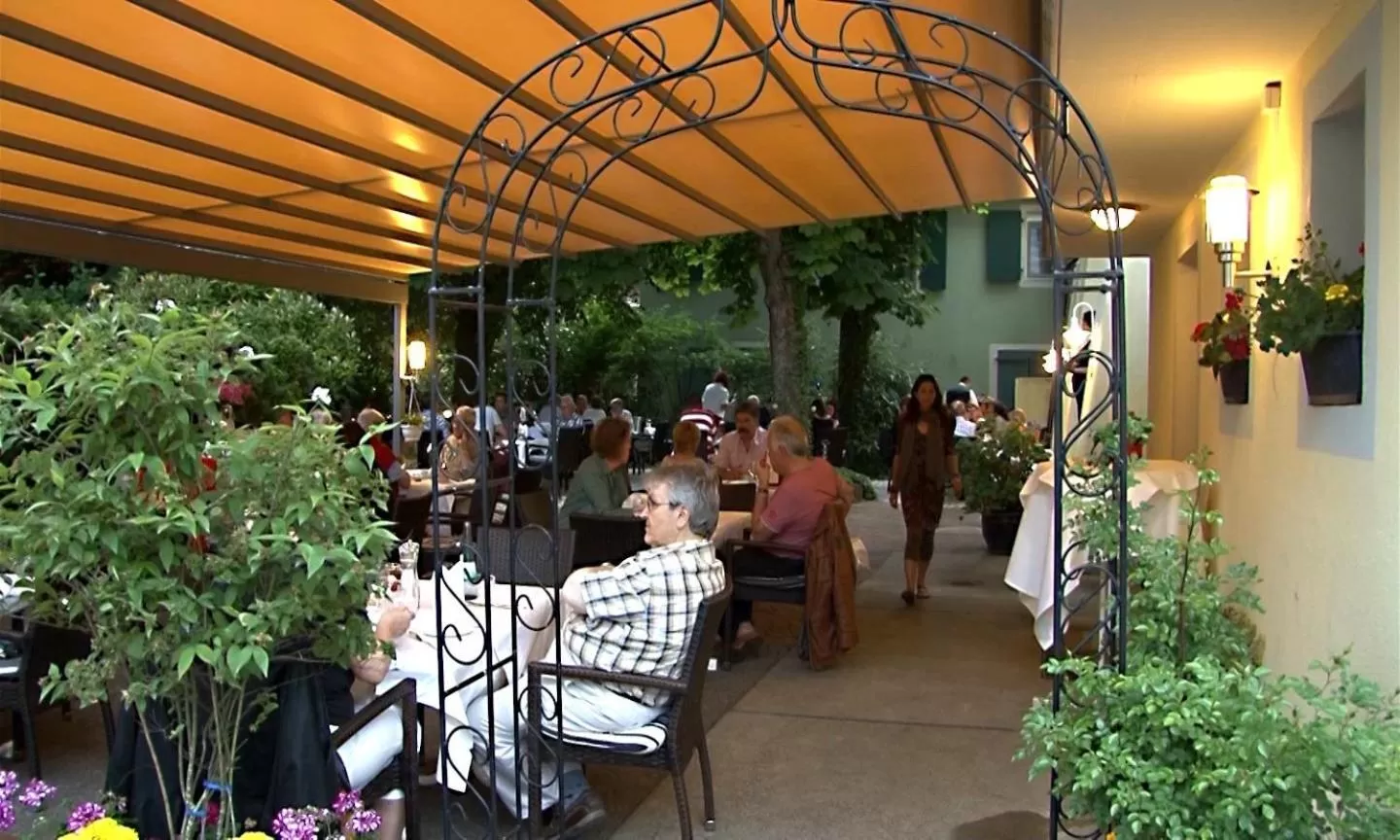 Balcony/Terrace, Restaurant/Places to Eat in Hotel-Restaurant Schwanen