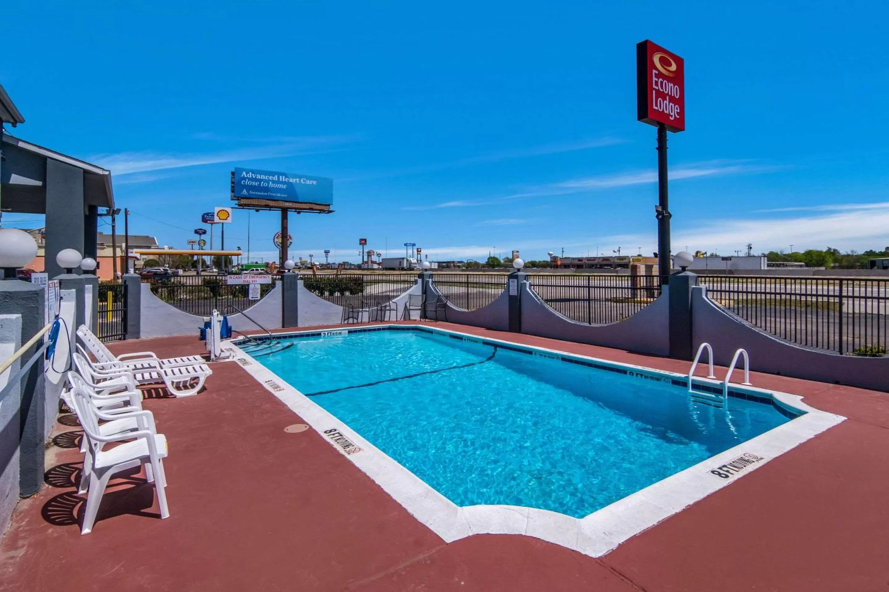 Pool view in Econo Lodge Waco North I-35