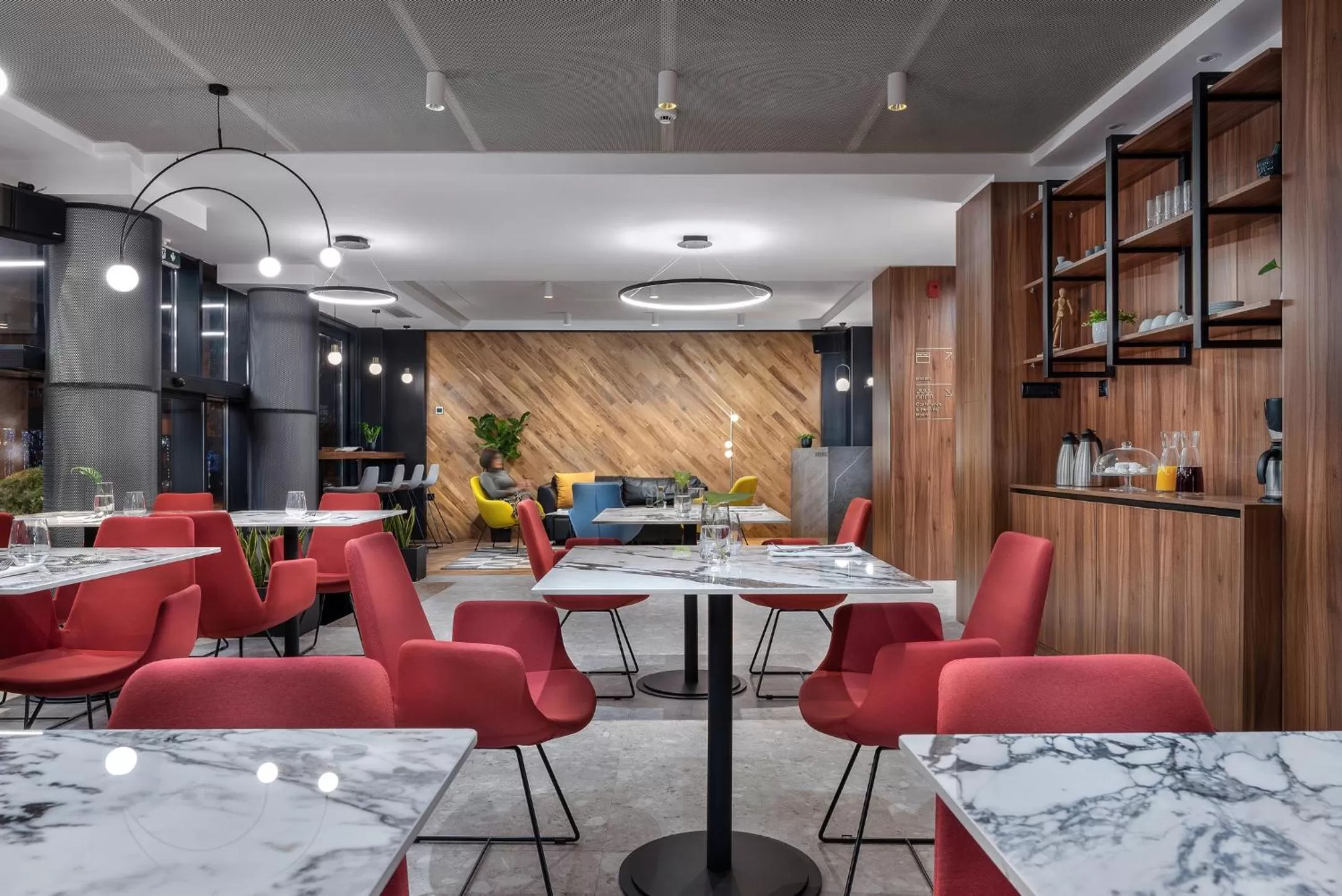 Restaurant/places to eat in Hotel Tim's