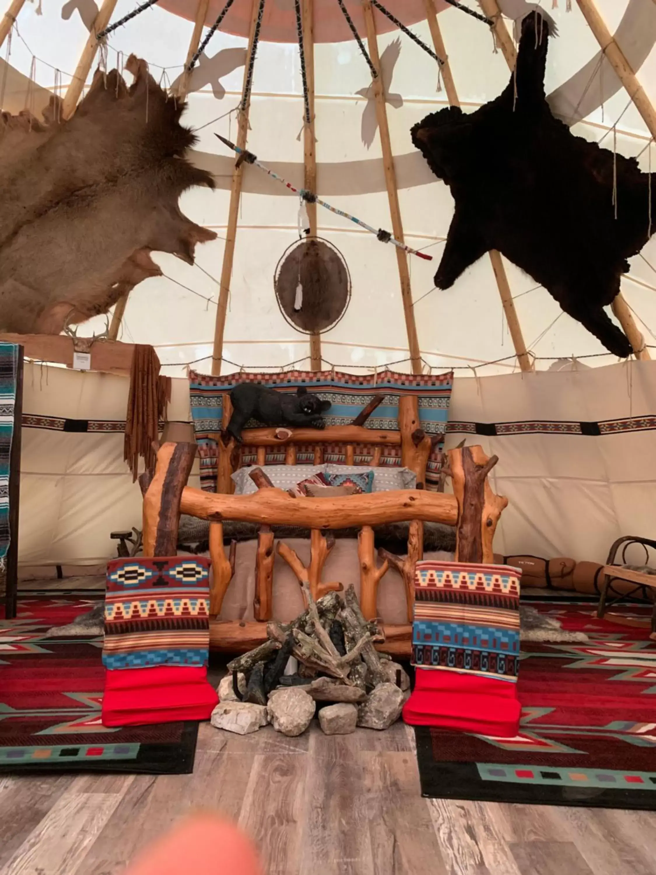 Teepee Tent in Fox Pass Cabins Teepee Tent in Fox Pass Cabins