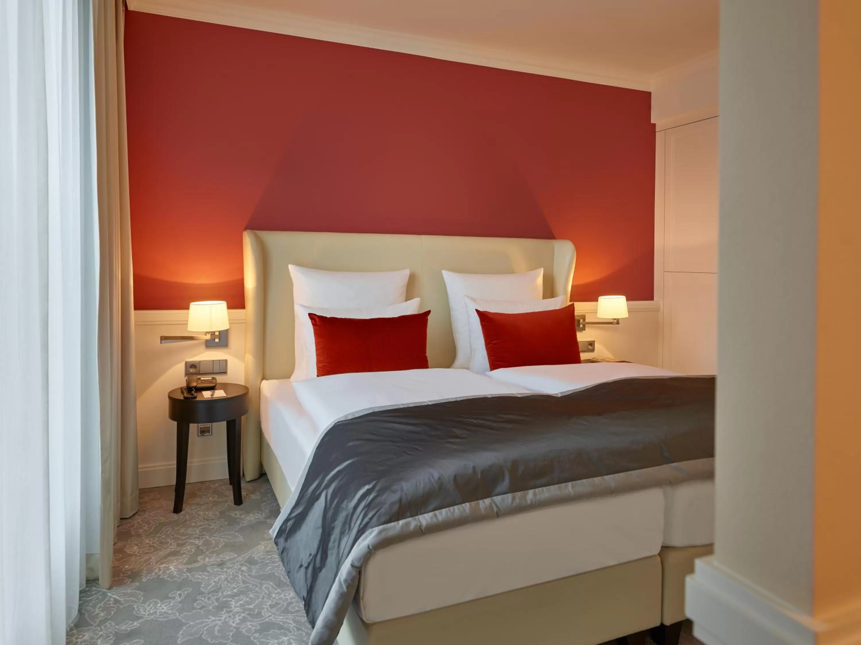 Photo of the whole room, Bed in Dorint Hotel Frankfurt/Oberursel