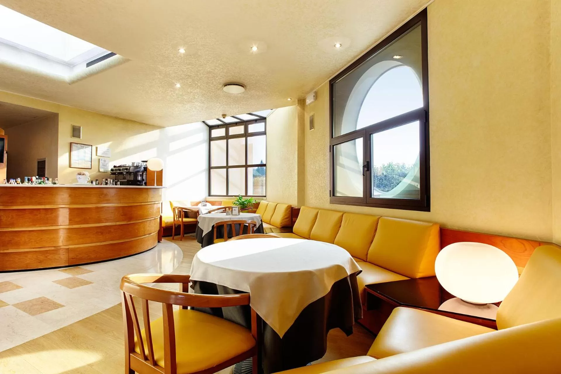 Communal lounge/ TV room in Primhotel