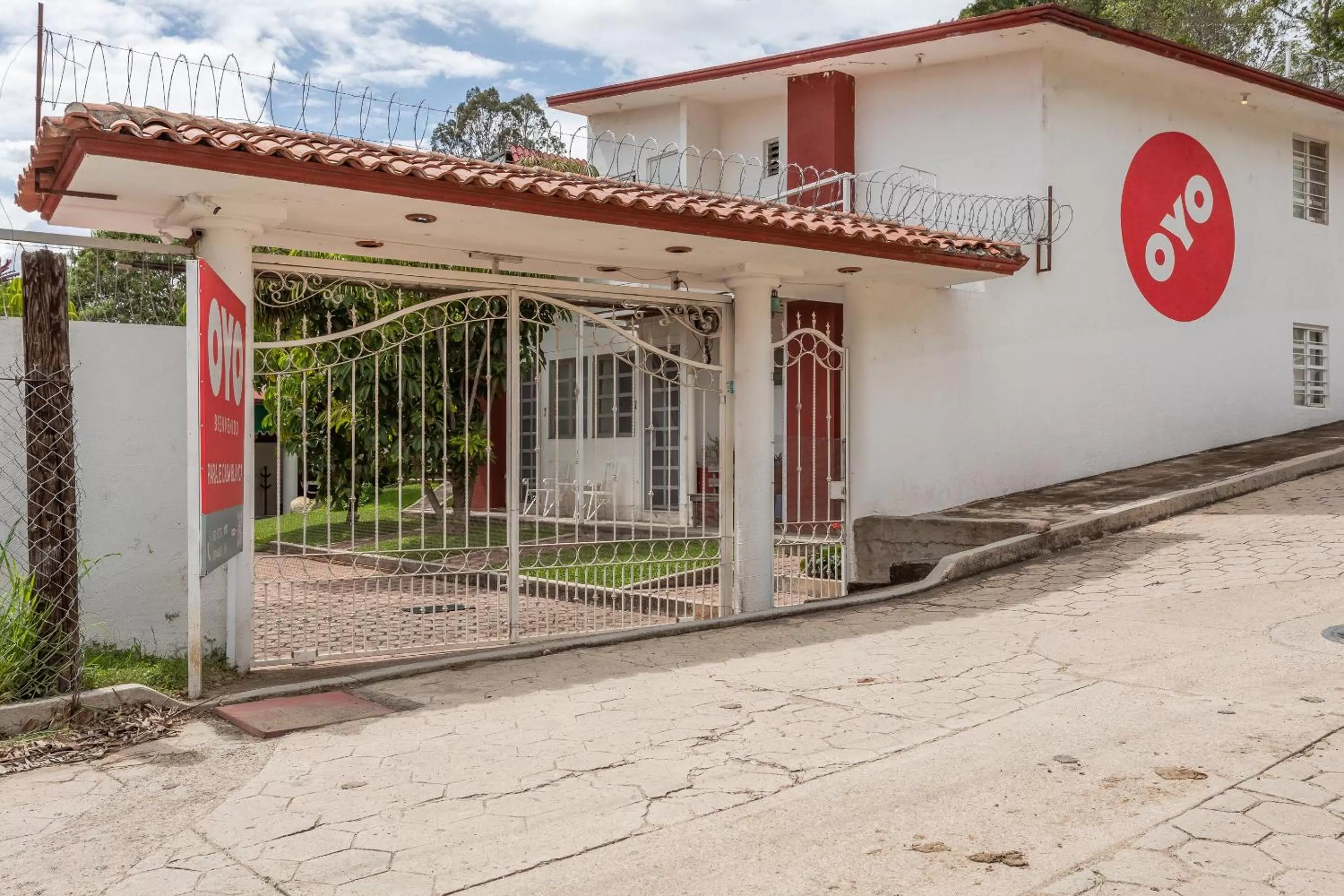 Facade/entrance in Hotel Paraje Casa Blanca