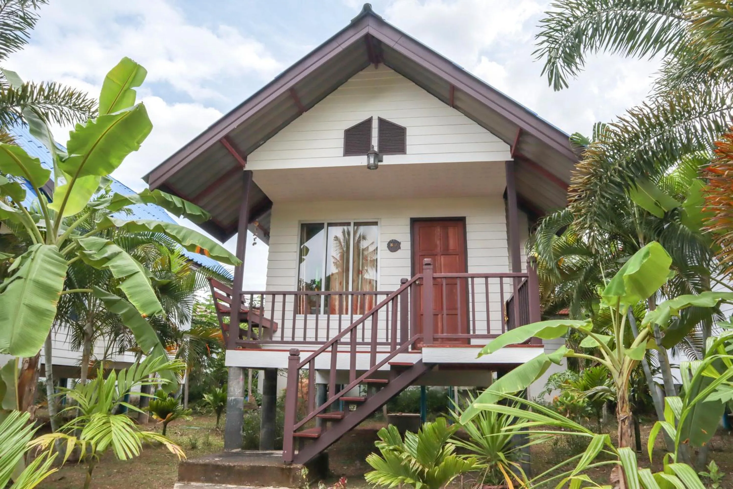 Property building in Lanta Andaleaf Bungalow - SHA Extra Plus