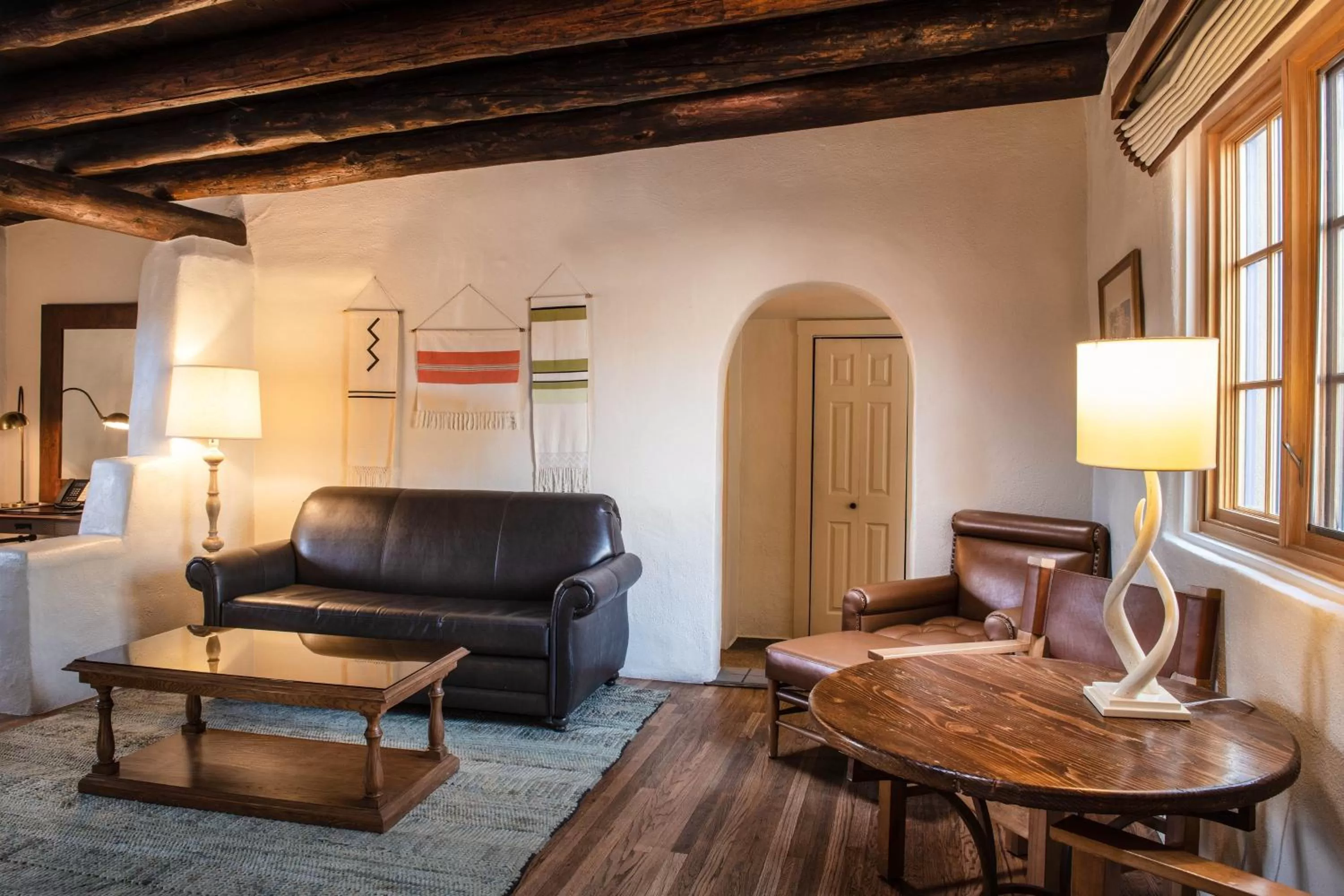 Living room in La Posada De Santa Fe, a Tribute Portfolio Resort & Spa