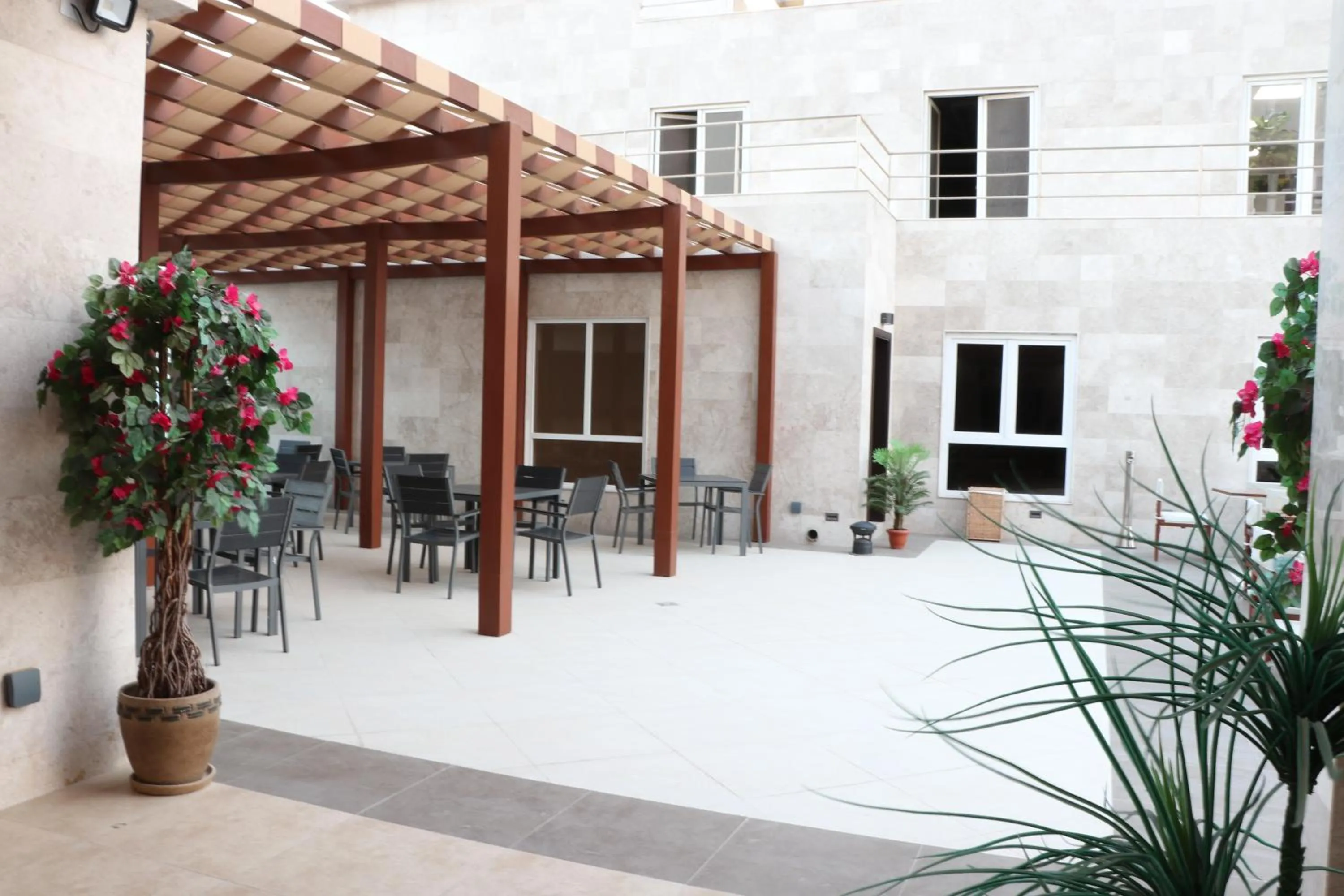 Lounge or bar in Levatio Hotel Muscat