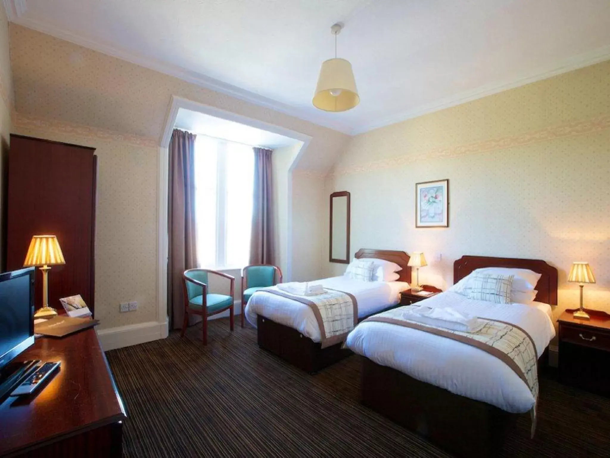 Twin Room in Royal Thurso Hotel Twin Room in Royal Thurso Hotel