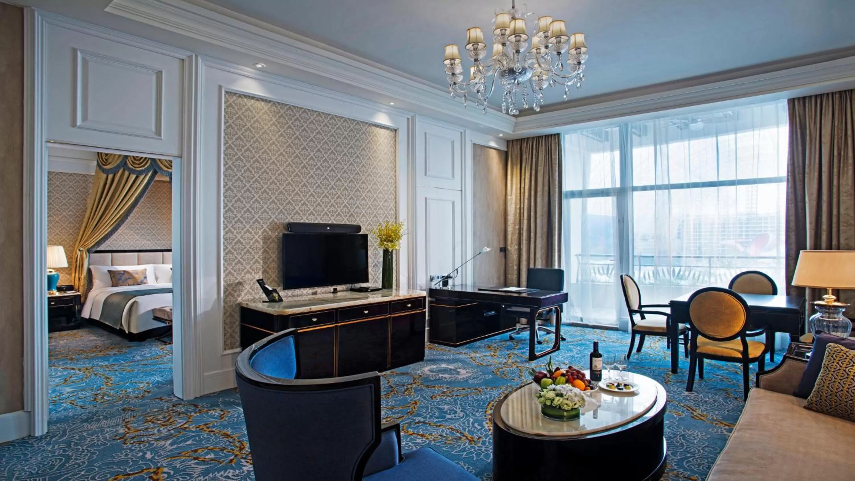 Photo of the whole room in InterContinental Chengdu Global Center by IHG