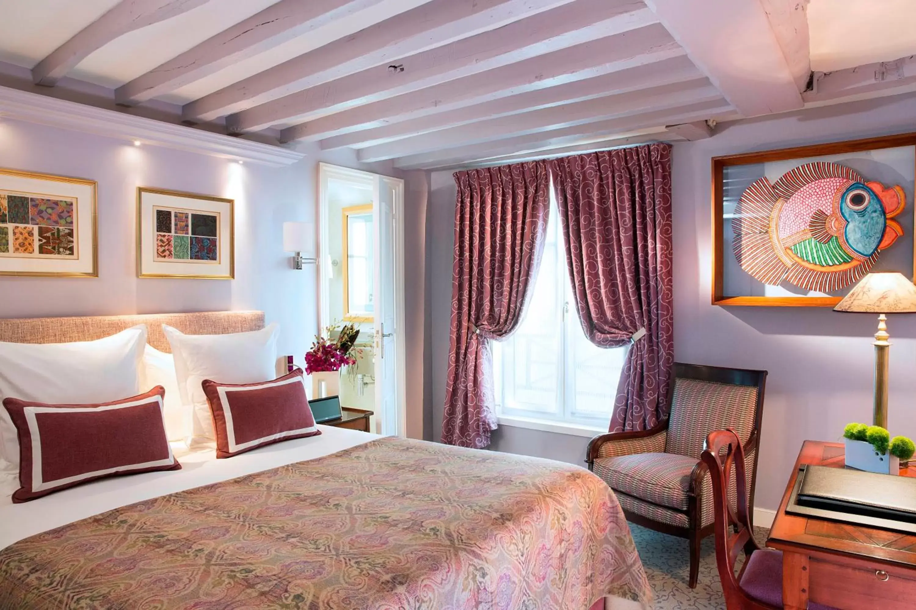 Comfort Single Room in Hôtel Le Relais des Halles Comfort Single Room in Hôtel Le Relais des Halles