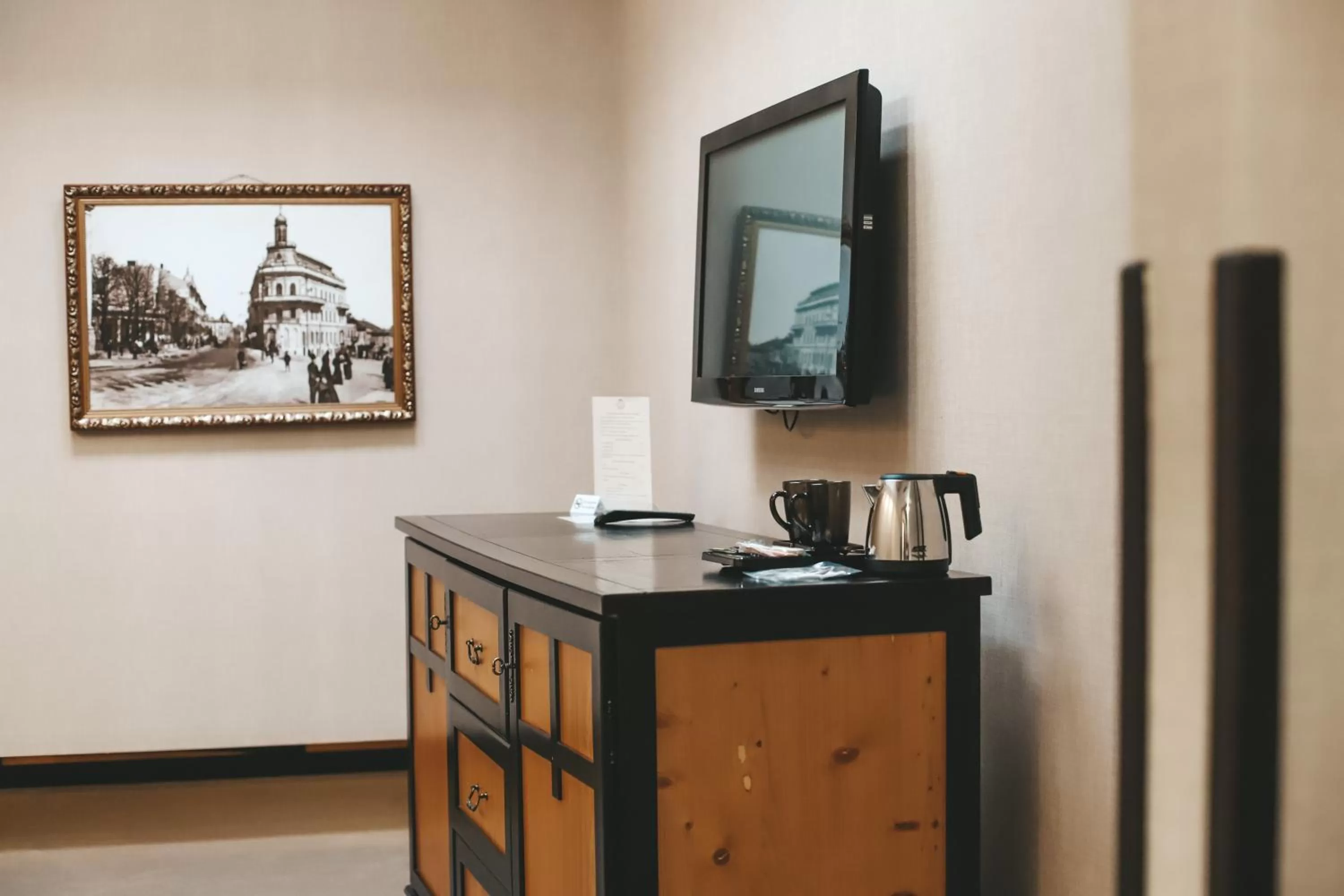 Decorative detail in Georg Palace Hotel