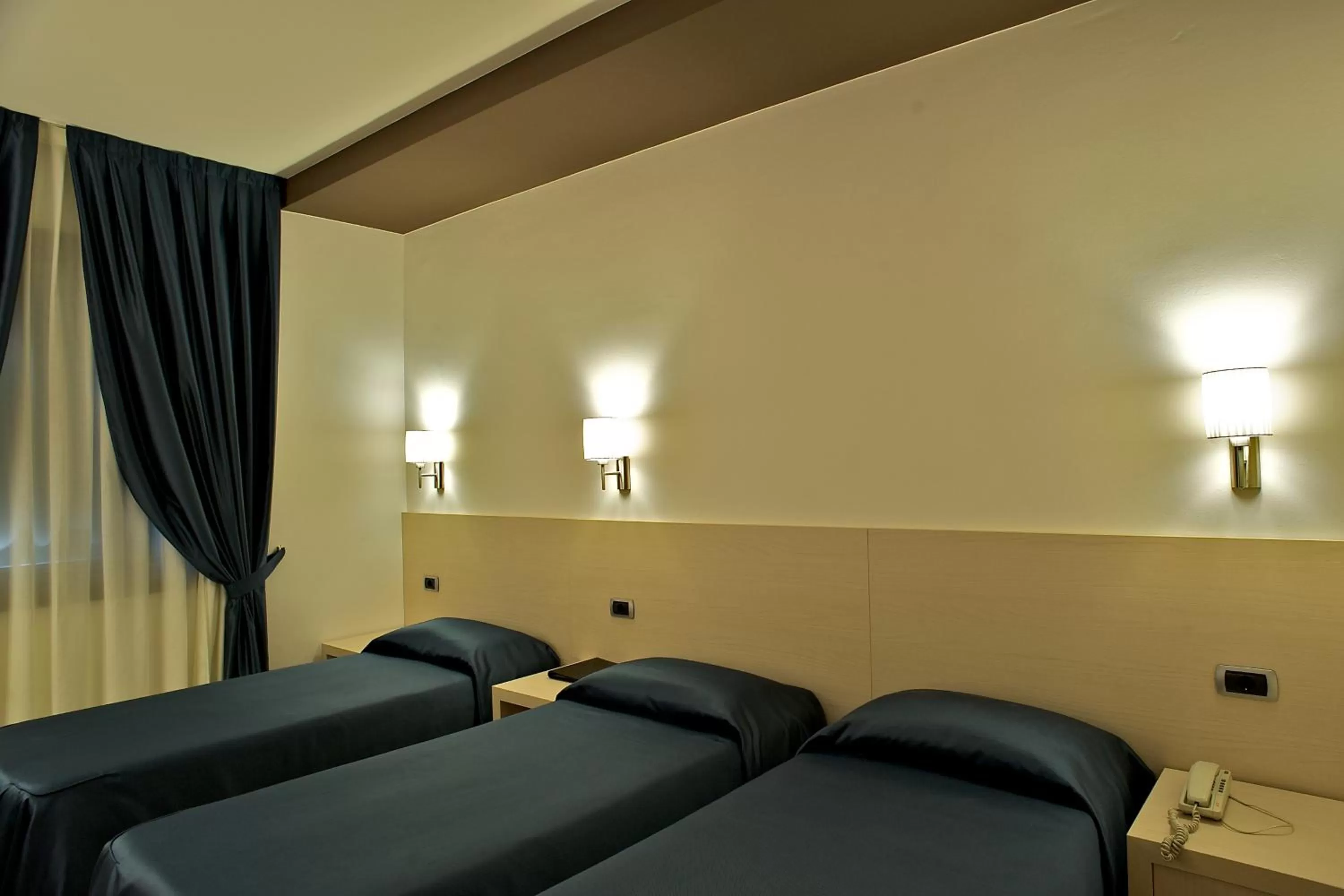 Photo of the whole room in Sam Hotel