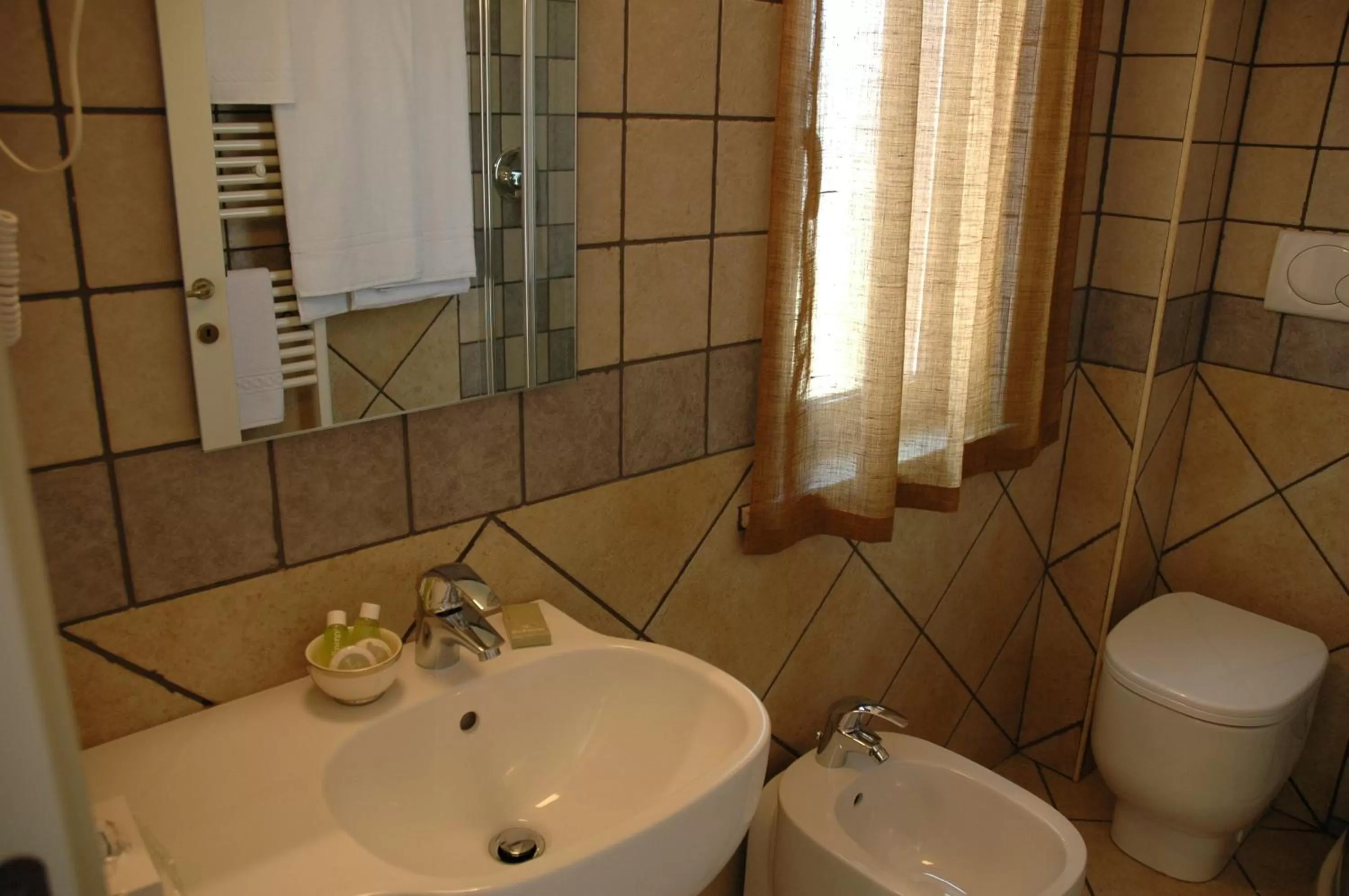 Toilet, Bathroom in Residenza Glave