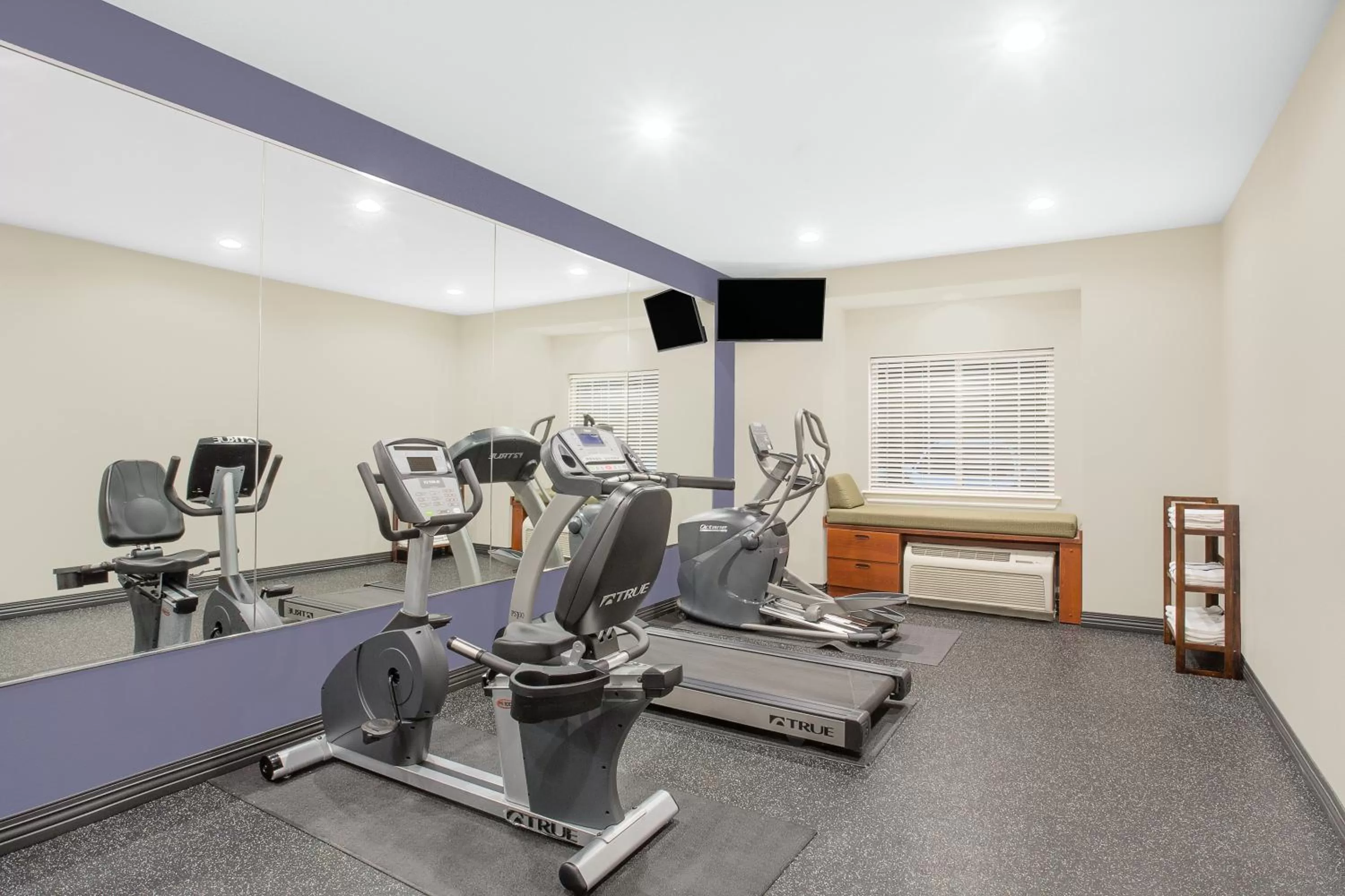 Fitness centre/facilities in The Block Hotel