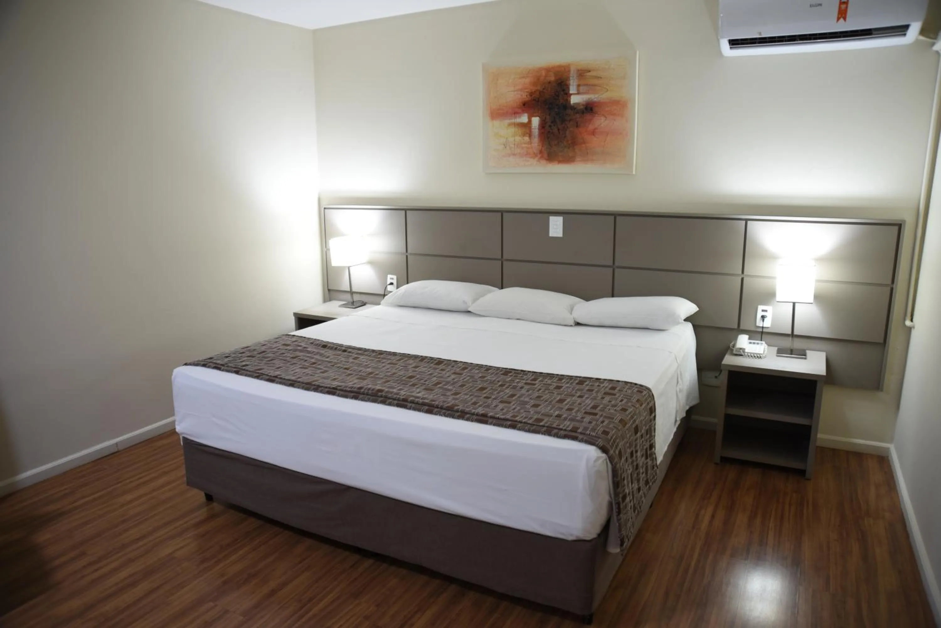 Bed in Hotel Golden Park Internacional Foz & Convenções By Nacional Inn