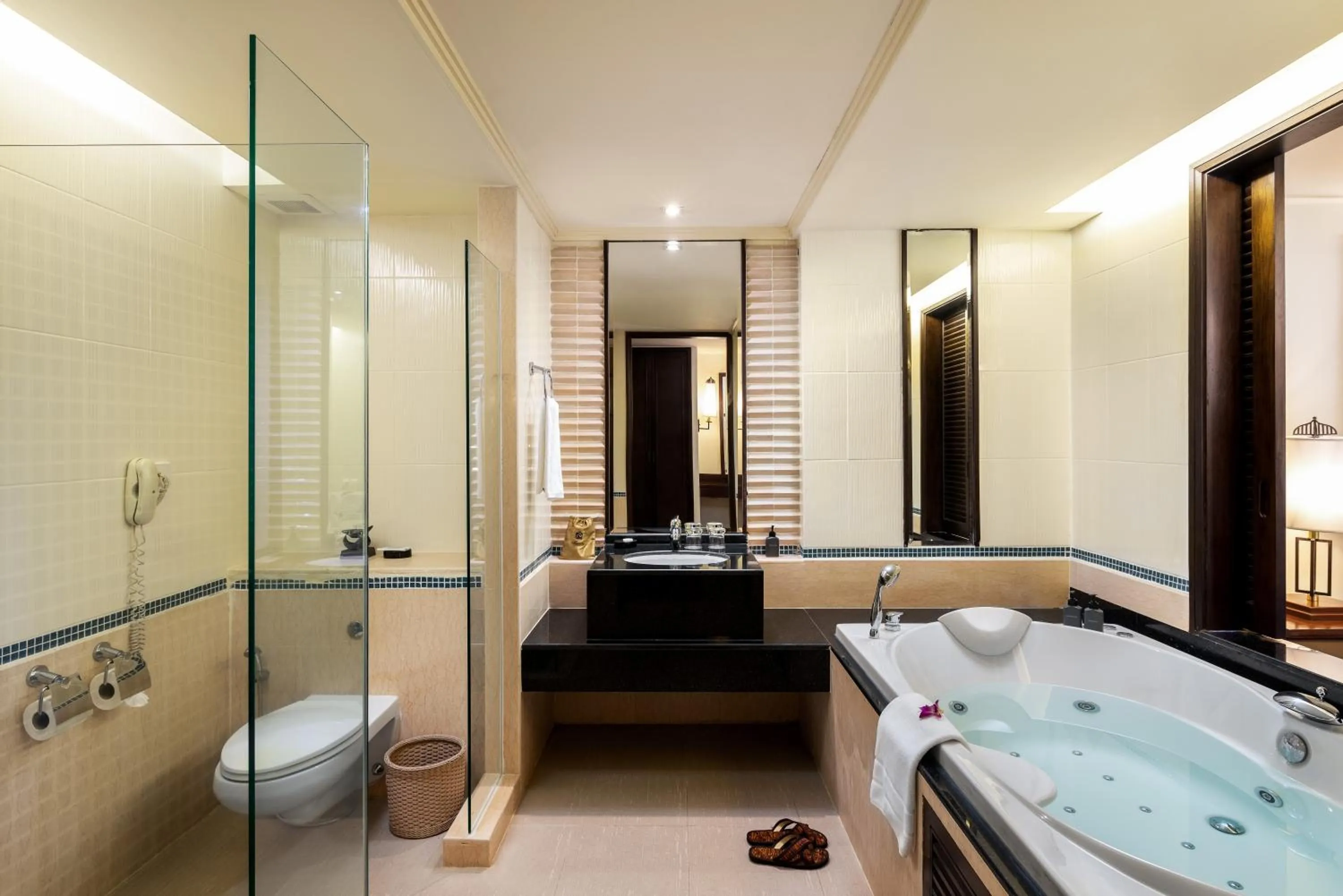 Toilet in Patong Paragon Resort & Spa SHA Extra Plus