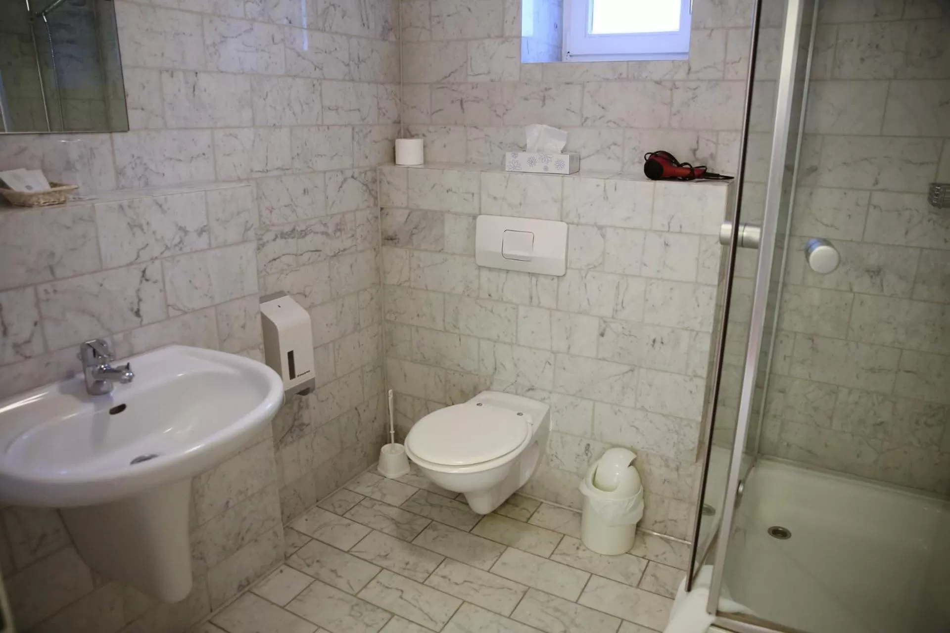 Bathroom in Waldhotel Wilhelmshöhe