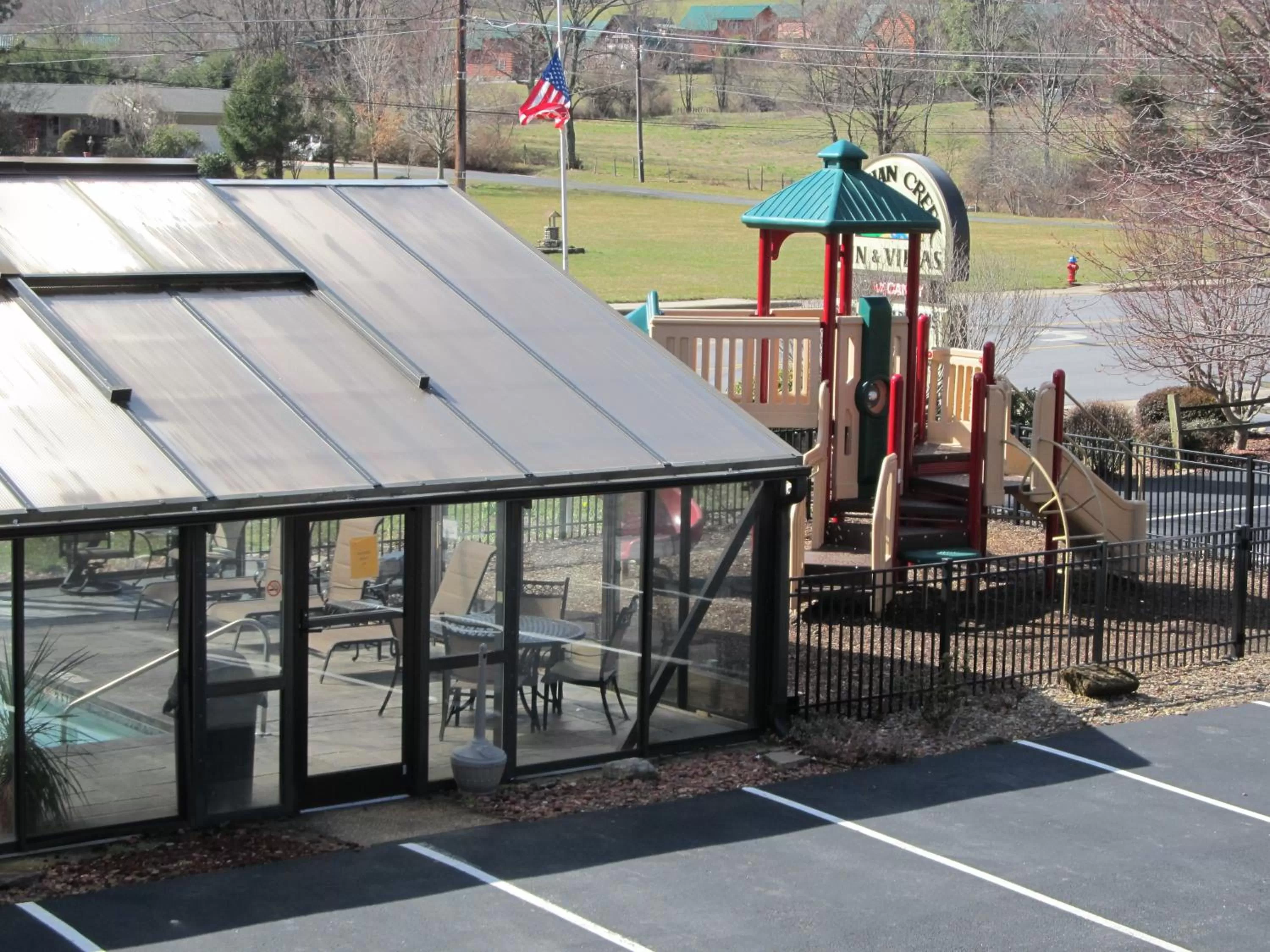 Facade/entrance in Jonathan Creek Inn and Villas