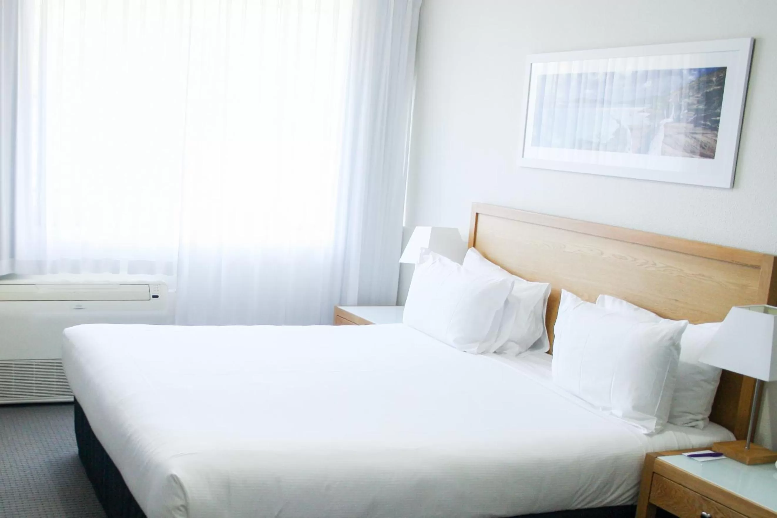 Bedroom, Bed in Mercure Charlestown