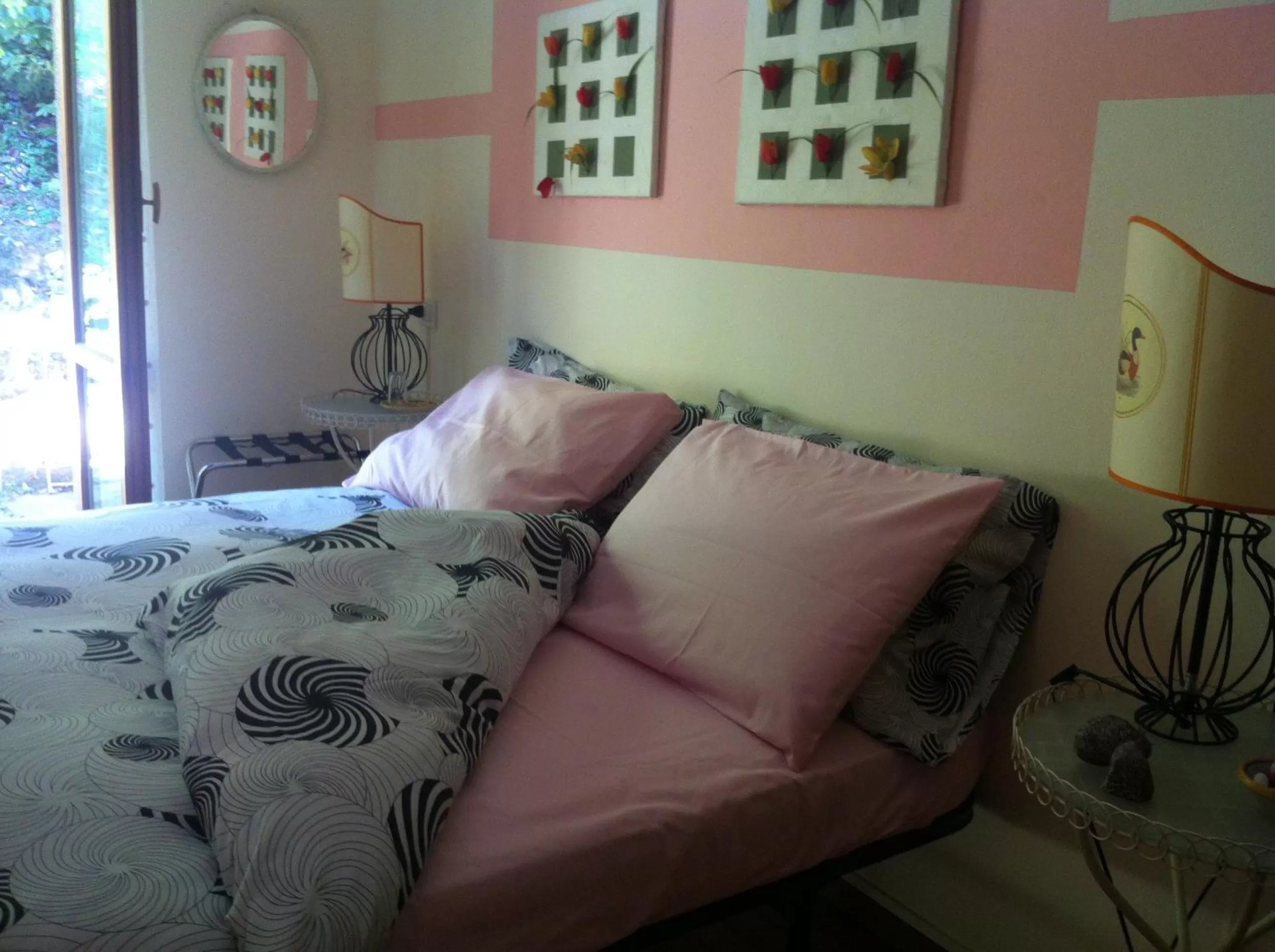 Bed in B&B Le Ortensie -Lago di Como