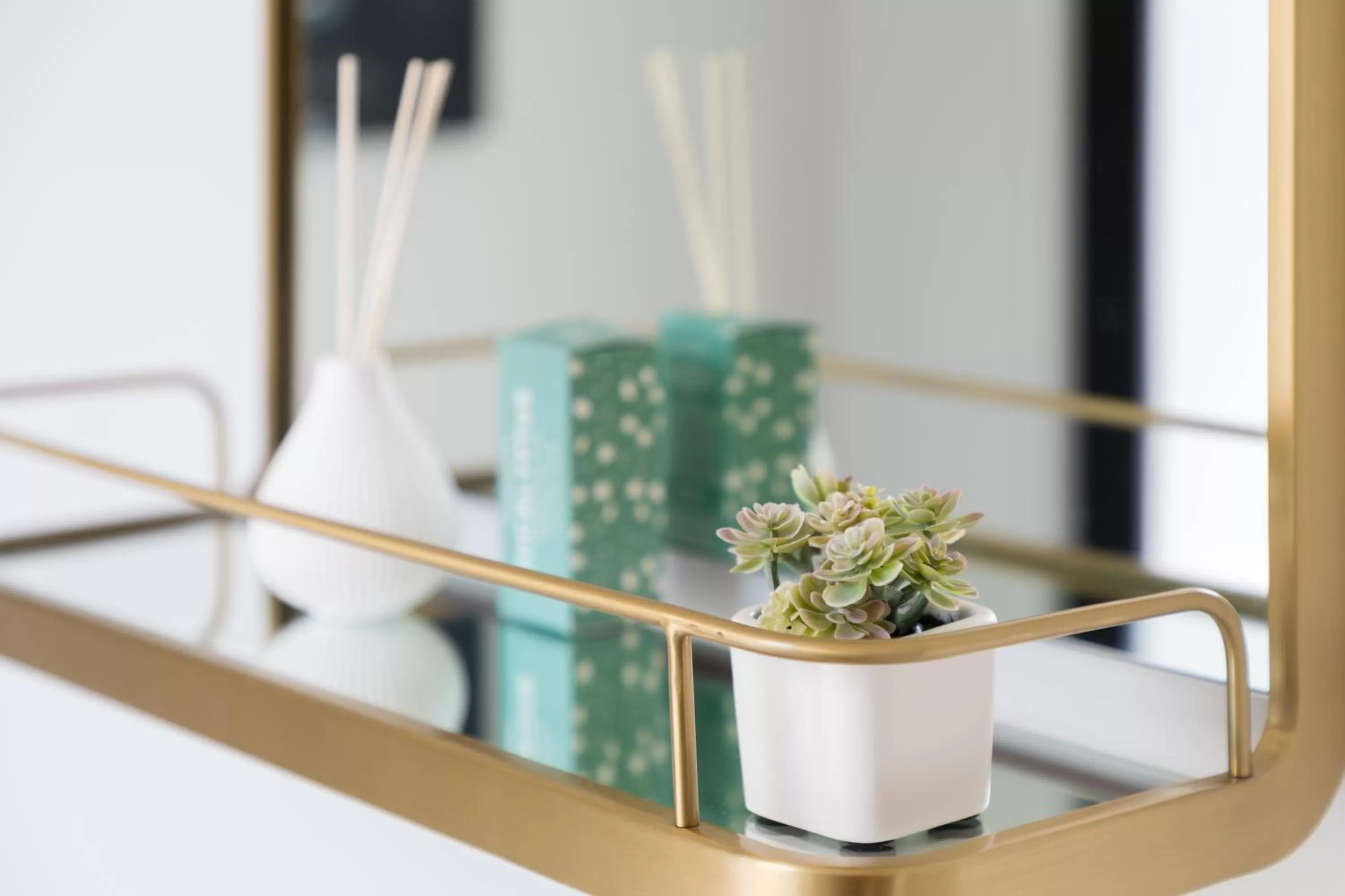 Decorative detail in Hotel Stratford San Francisco - Handwritten Collection