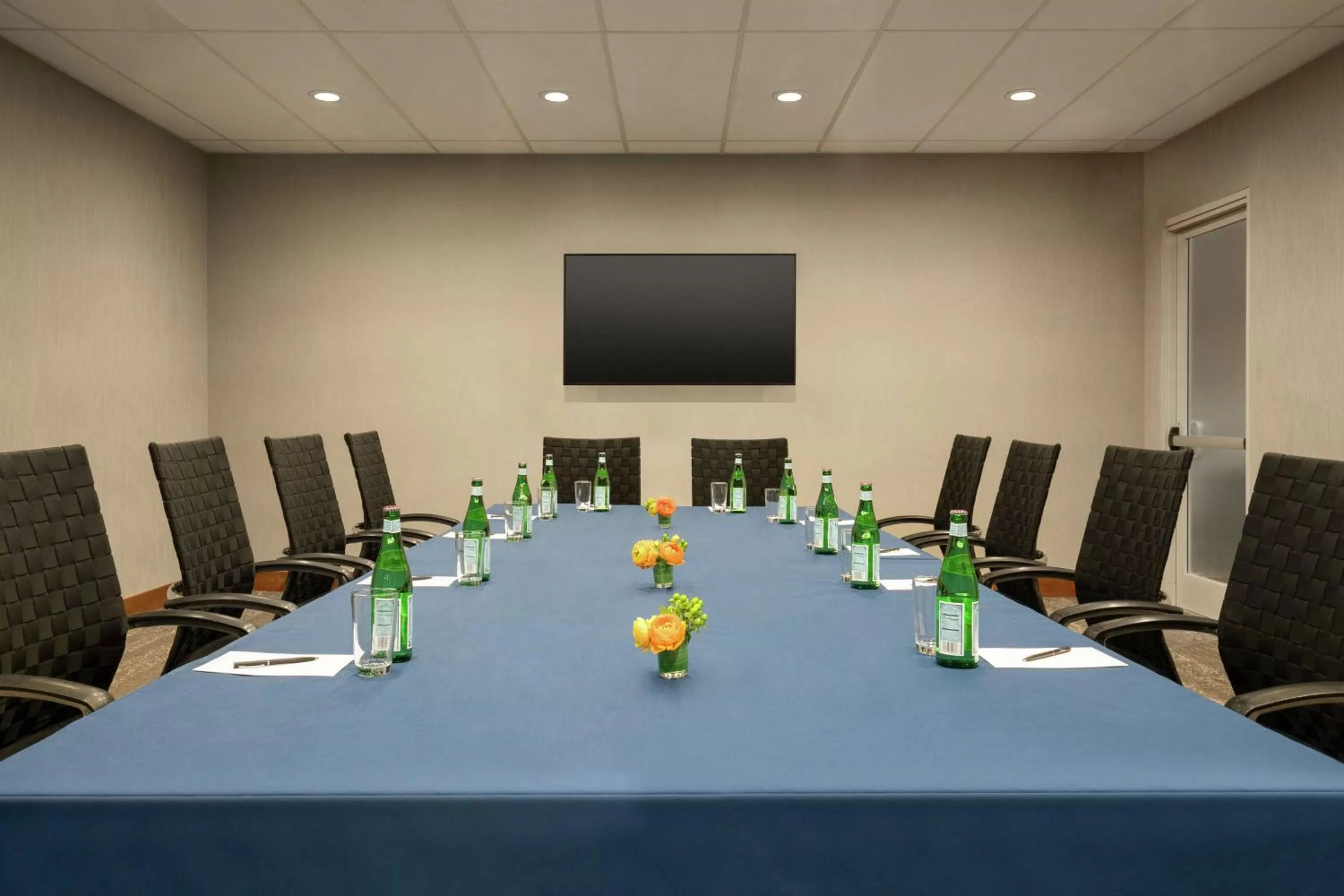 Meeting/conference room in Hilton Baltimore BWI Airport