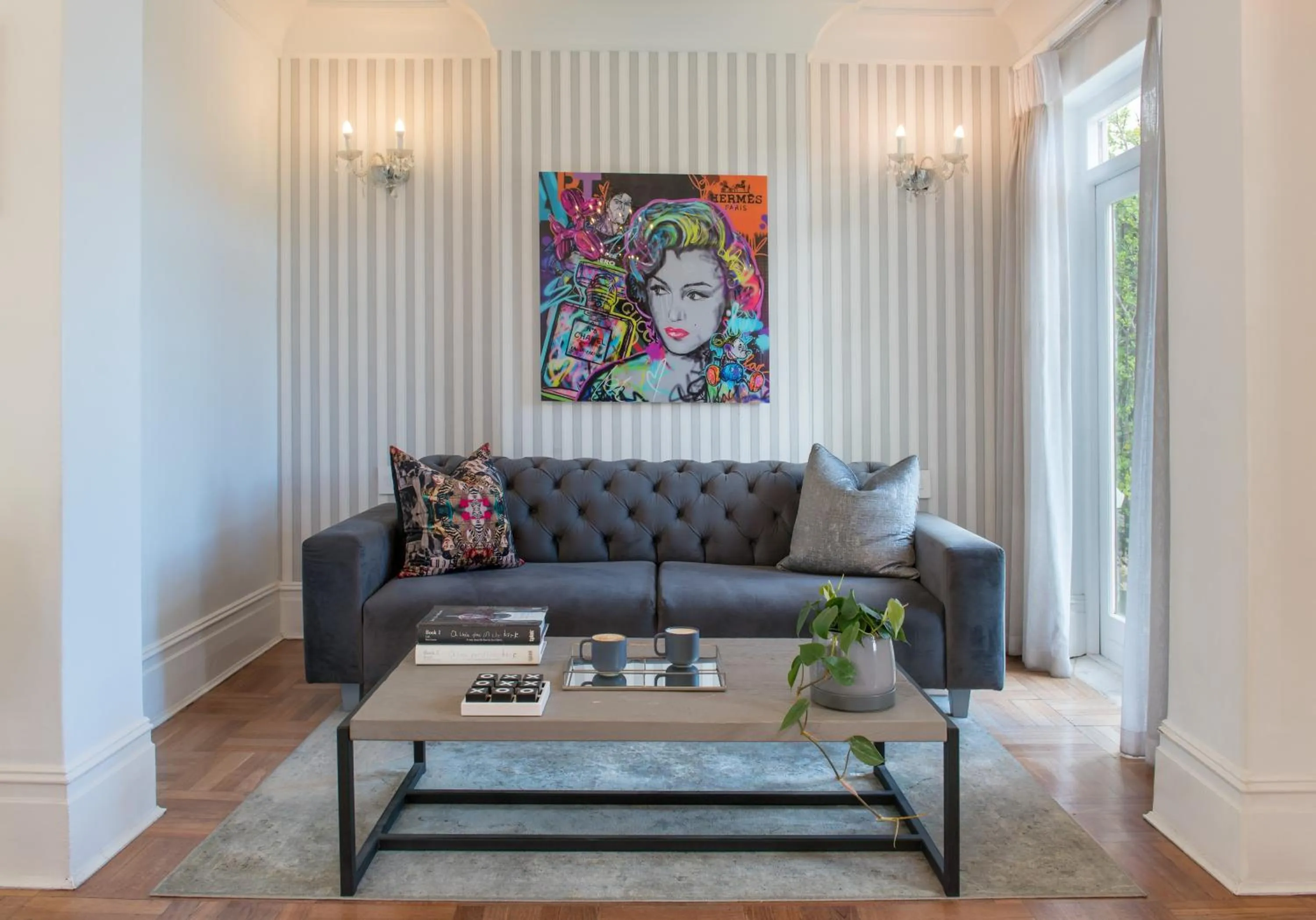 Communal lounge/ TV room in The Clarendon - Fresnaye