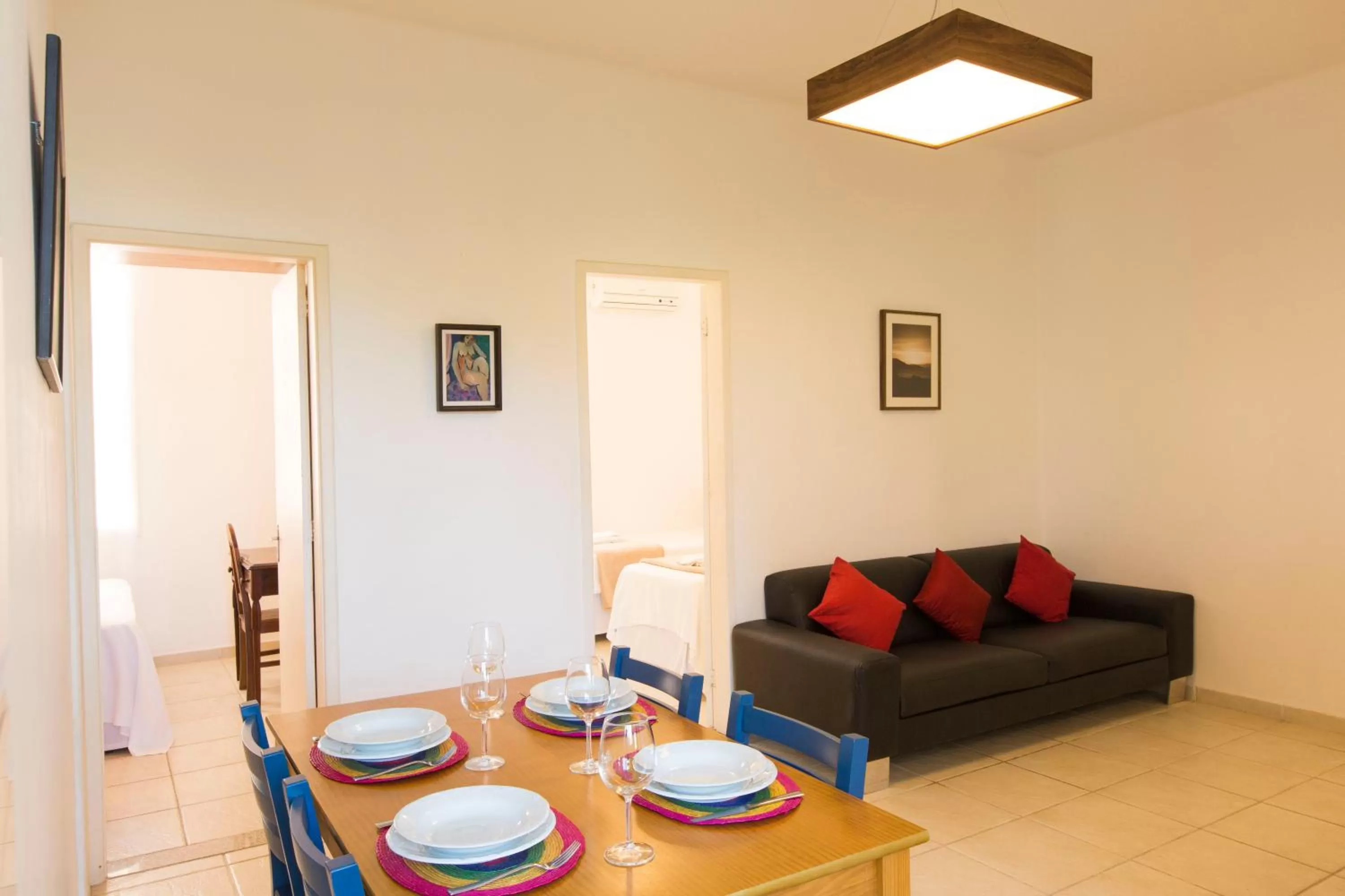 Living room, Dining Area in Sugar Loft Apartments