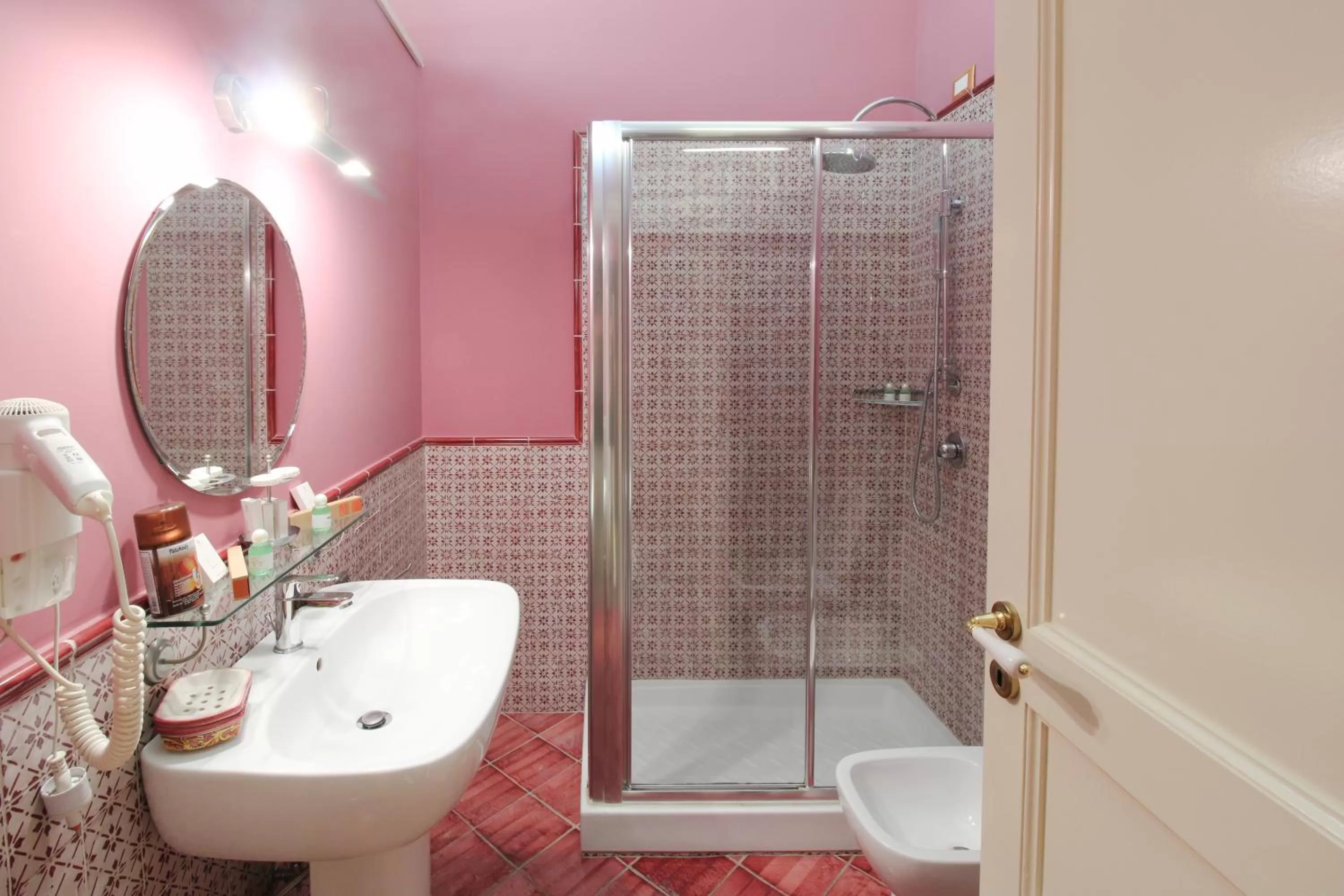 Toilet in THE PALACE B&B and Apartments