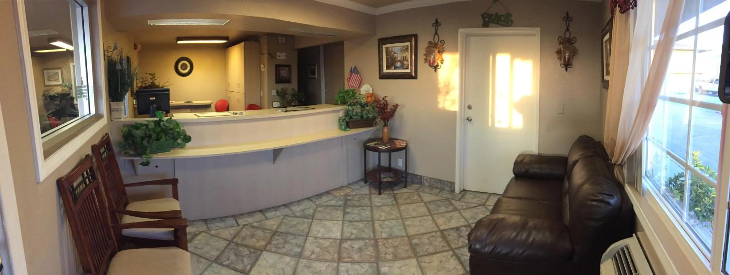 Property building in Hilltop Inn & Suites