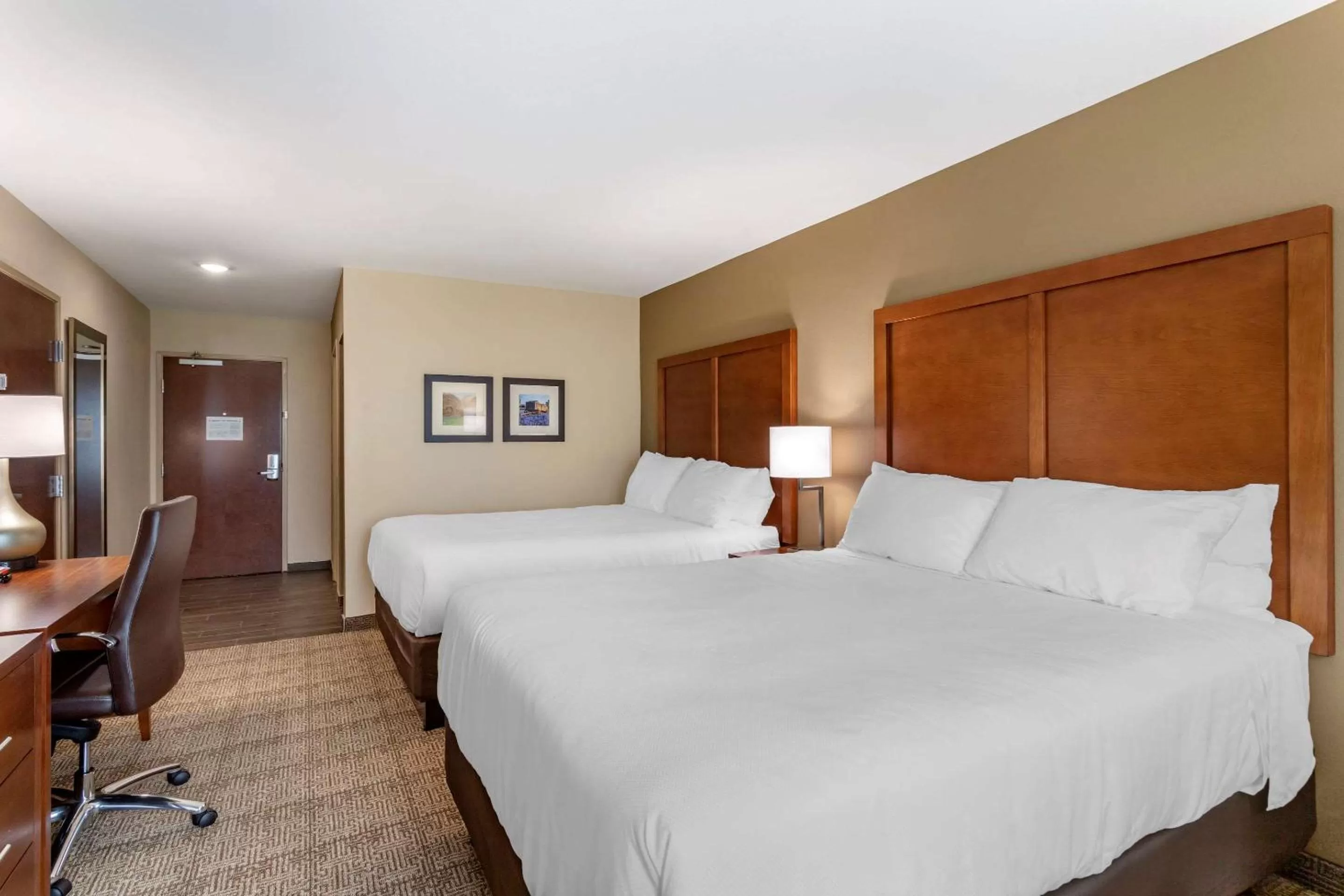 Photo of the whole room, Bed in Comfort Inn & Suites Waller