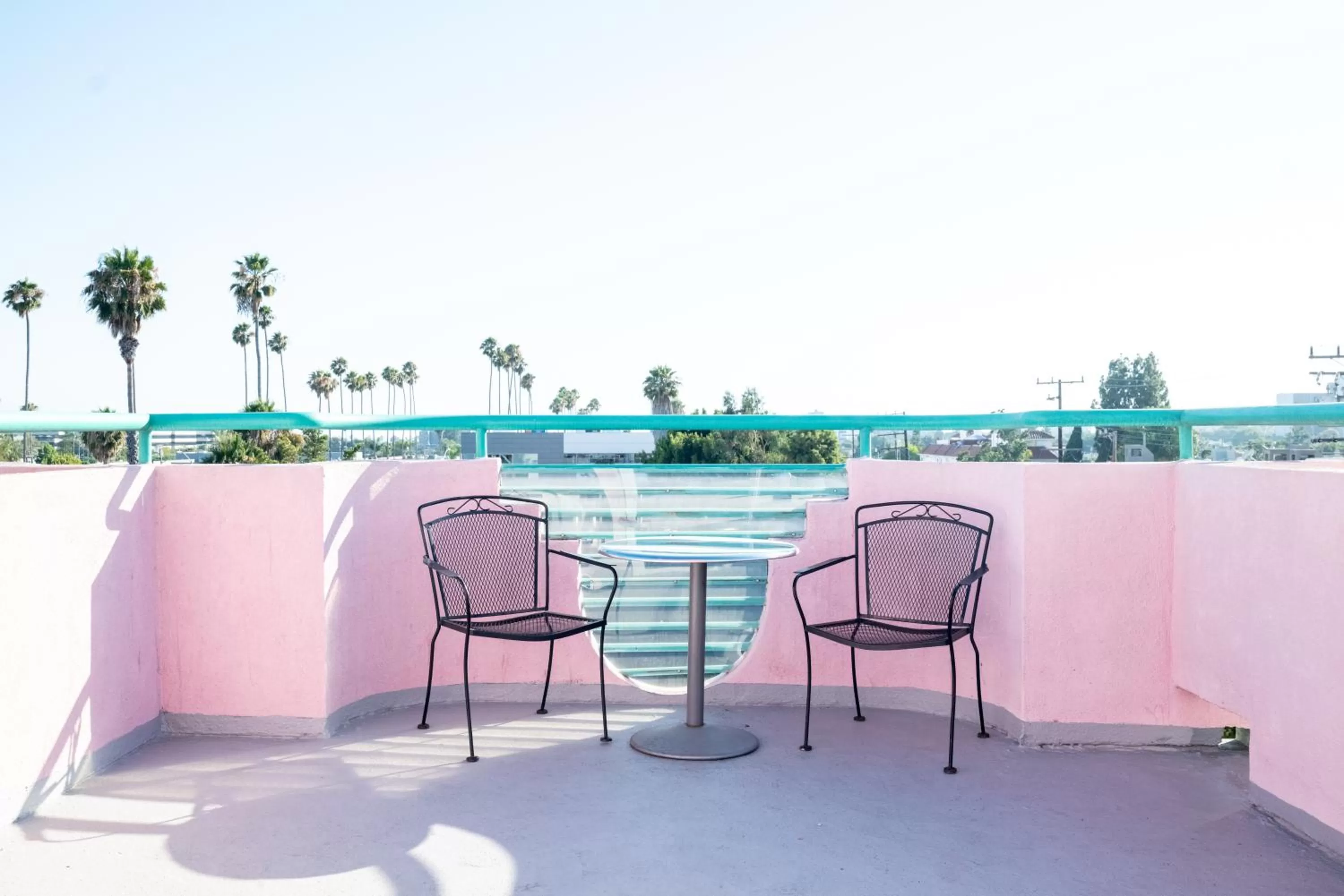 Balcony/Terrace in Days Inn by Wyndham Santa Monica