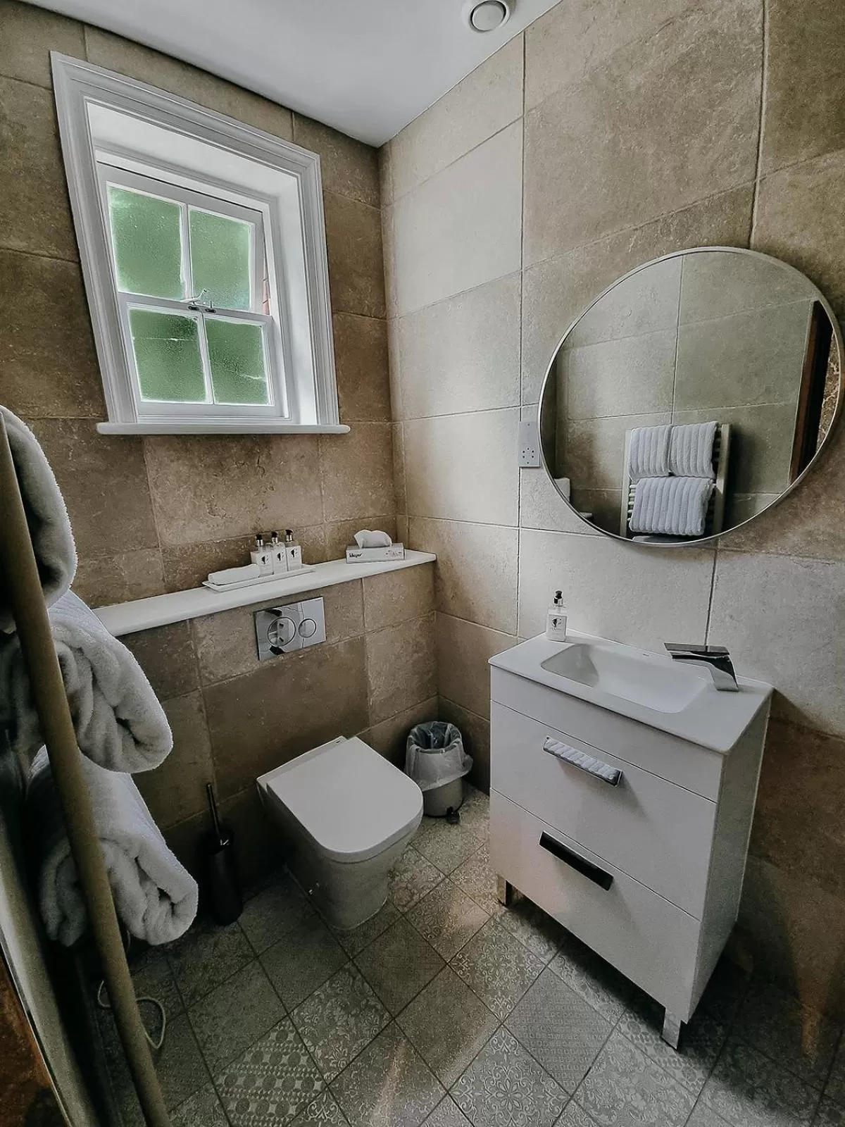 Toilet in Verzon House