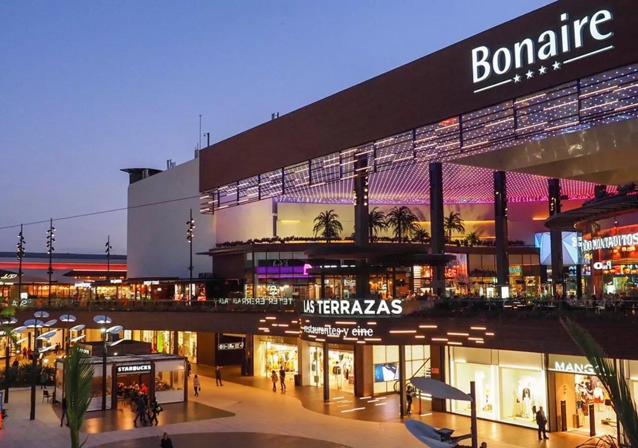 Restaurant/places to eat in Ibis Valencia Bonaire Aeropuerto