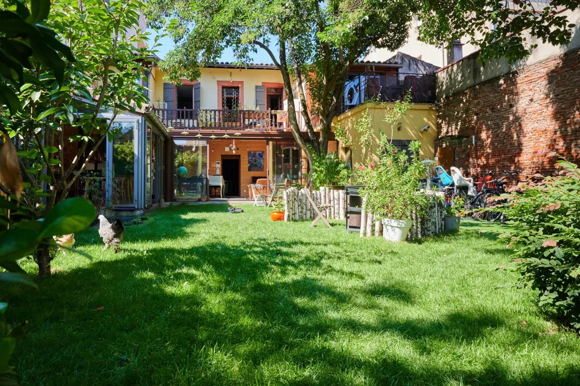 Property building in Maison Anjali