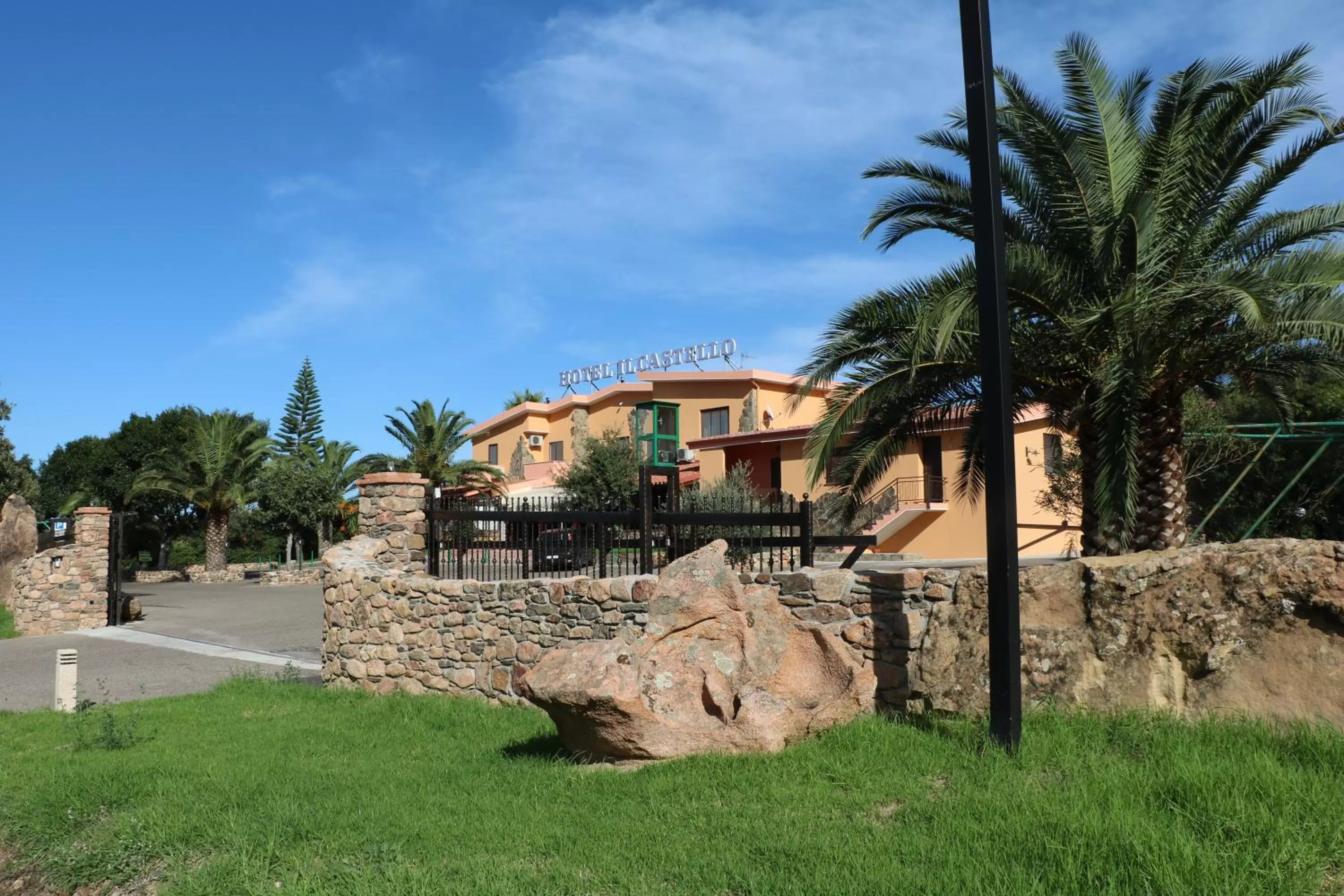 Property building in Il Castello