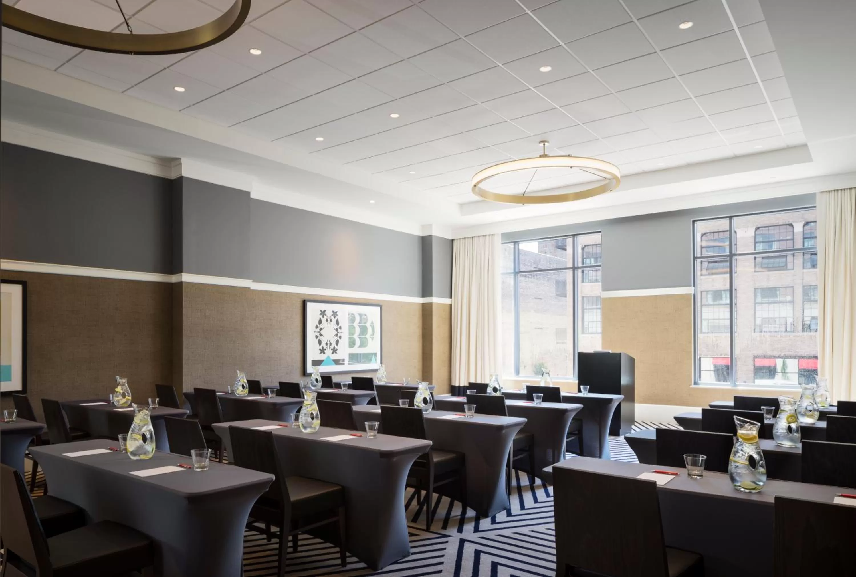 Meeting/conference room in Kimpton Journeyman Hotel by IHG