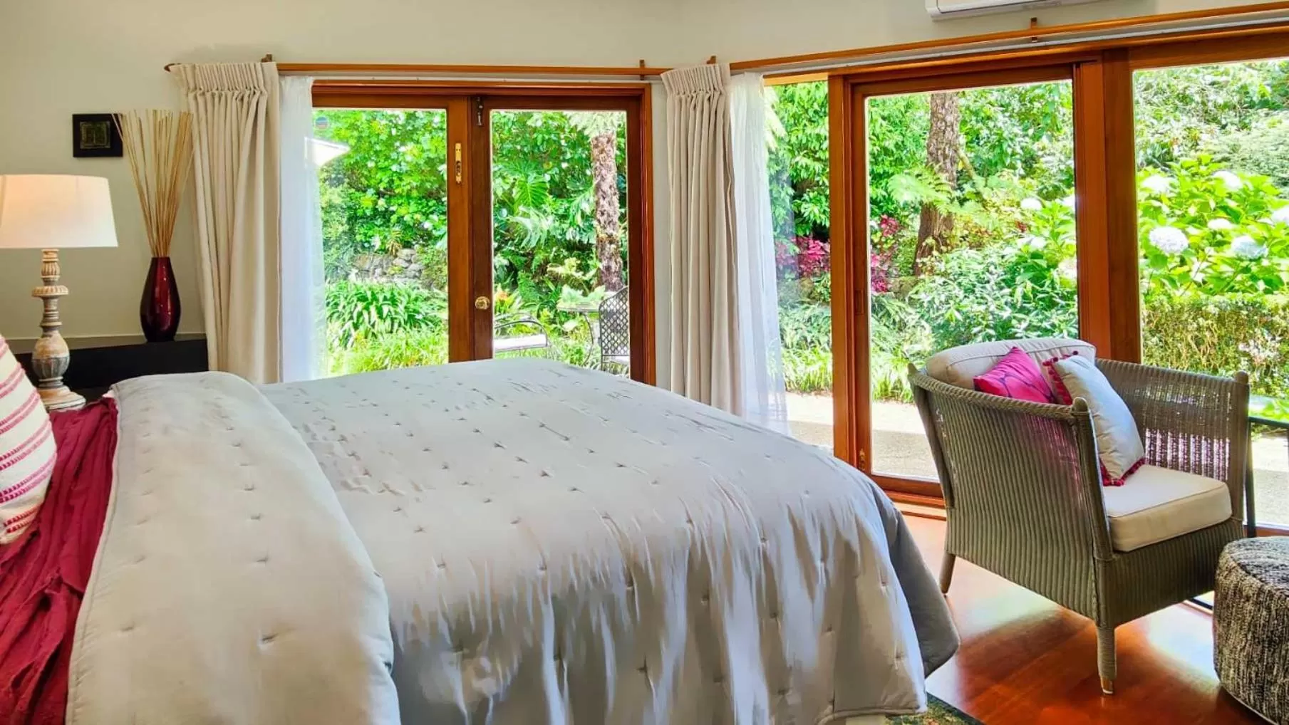 Bedroom, Bed in Moon Gate Villa