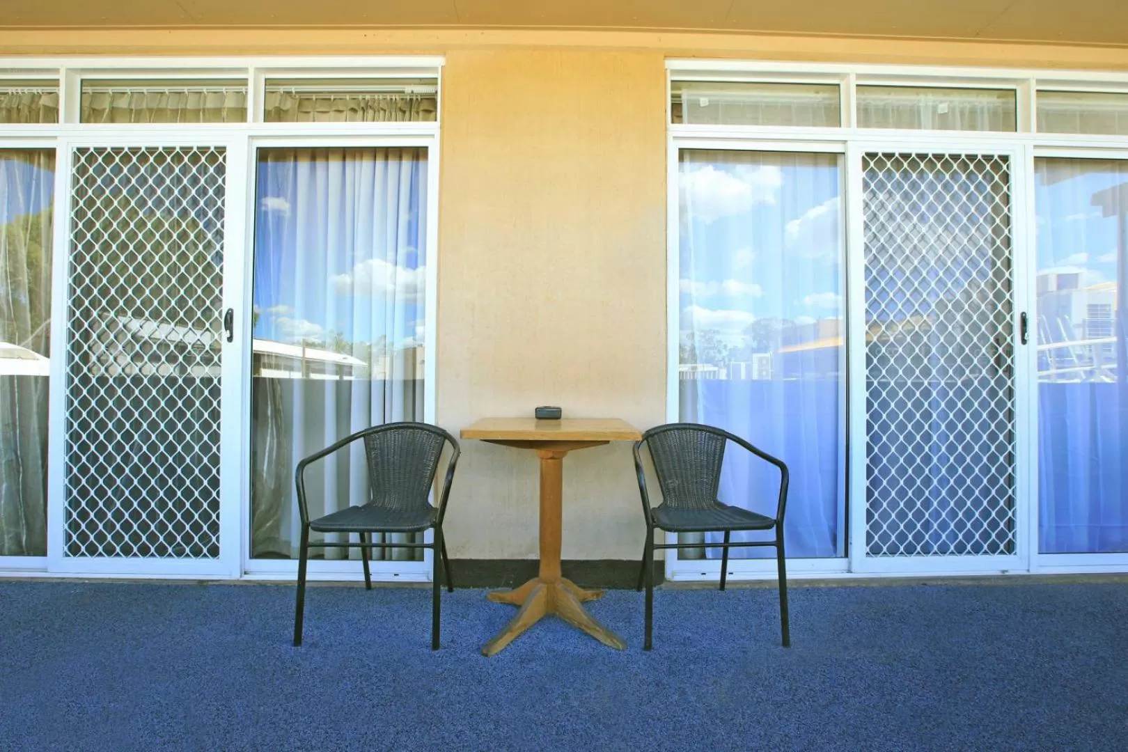 Seating area in Stay at Alice Springs Hotel
