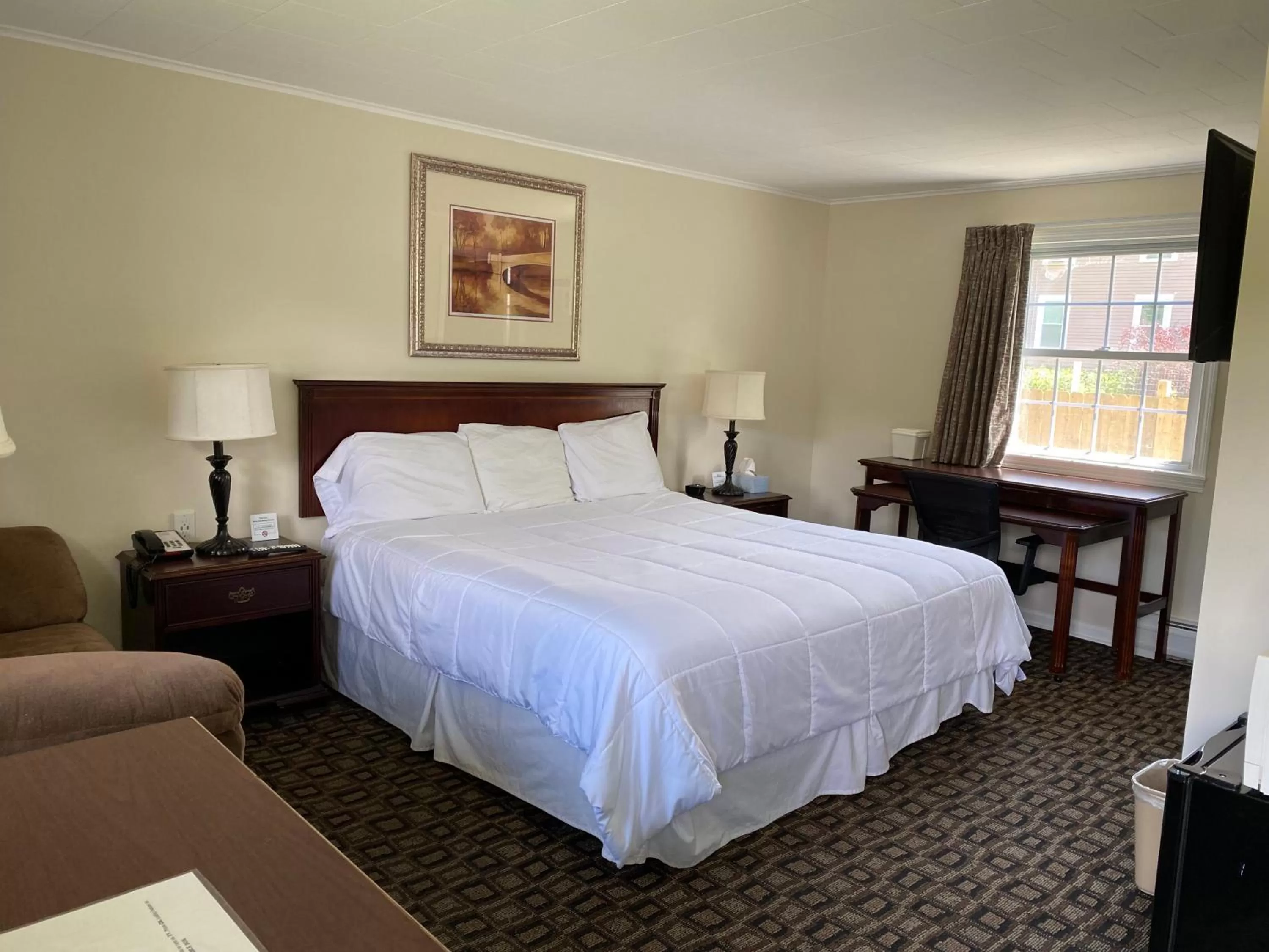 Bed in Villager Motel