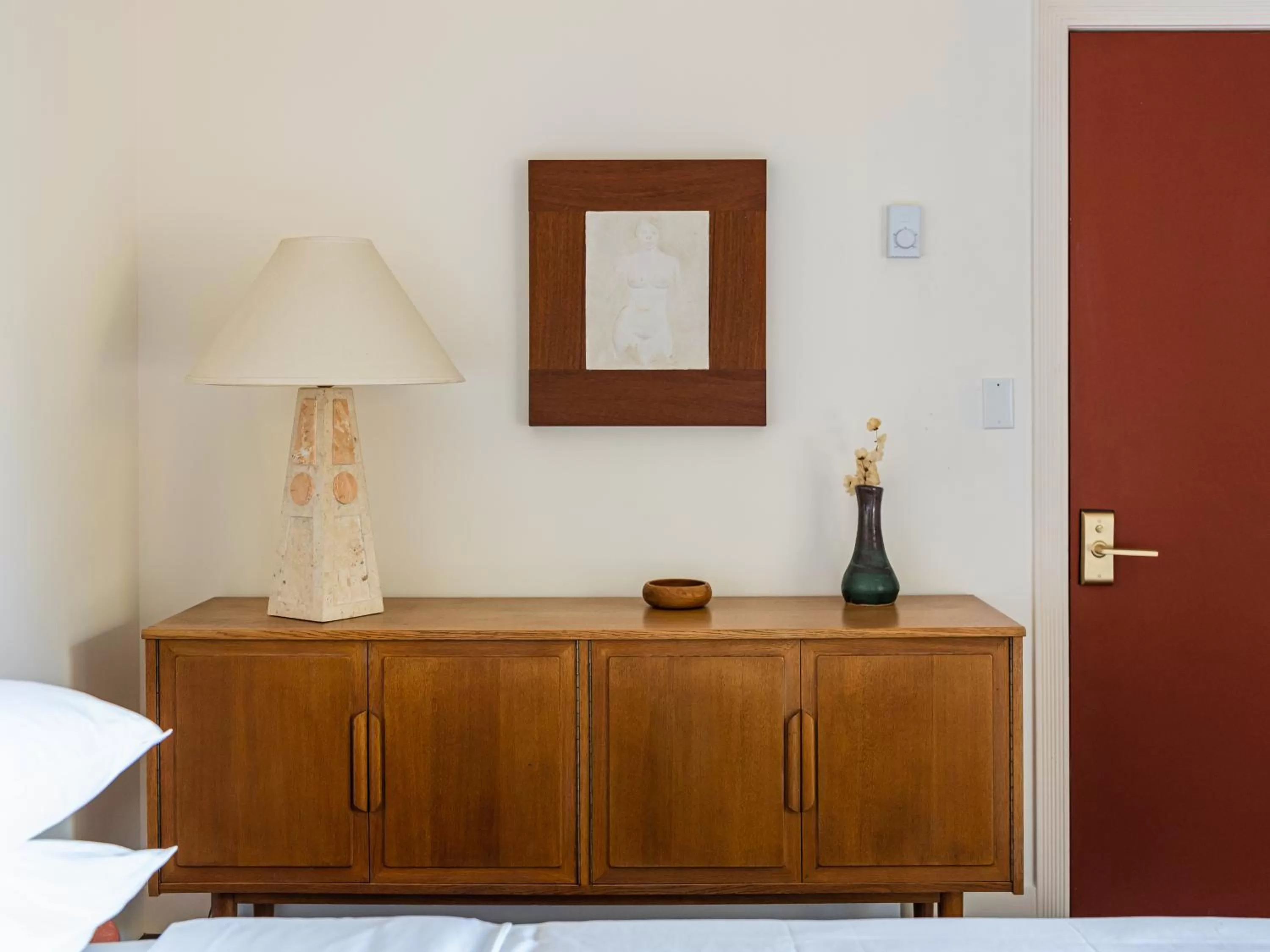 hair dresser, Bed in Eastwind Hotel Lake Placid